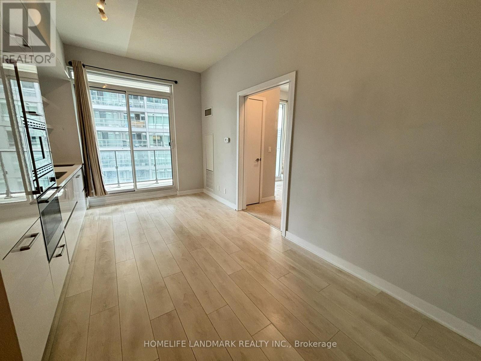 606 - 2221 Yonge Street, Toronto, Ontario  M4S 0B8 - Photo 2 - C12725762