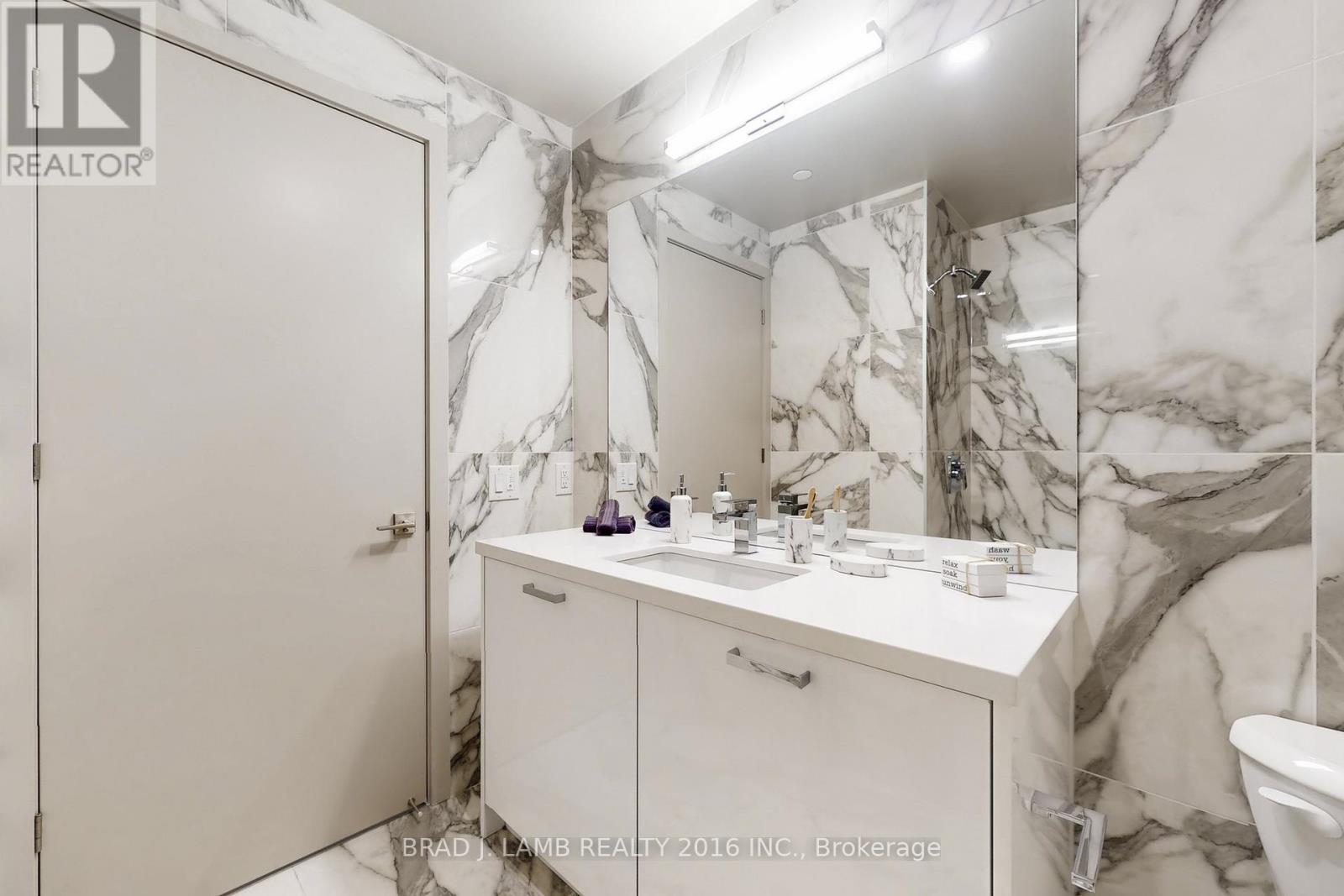 913 - 195 Mccaul Street, Toronto, Ontario  M5T 0E5 - Photo 15 - C12725780