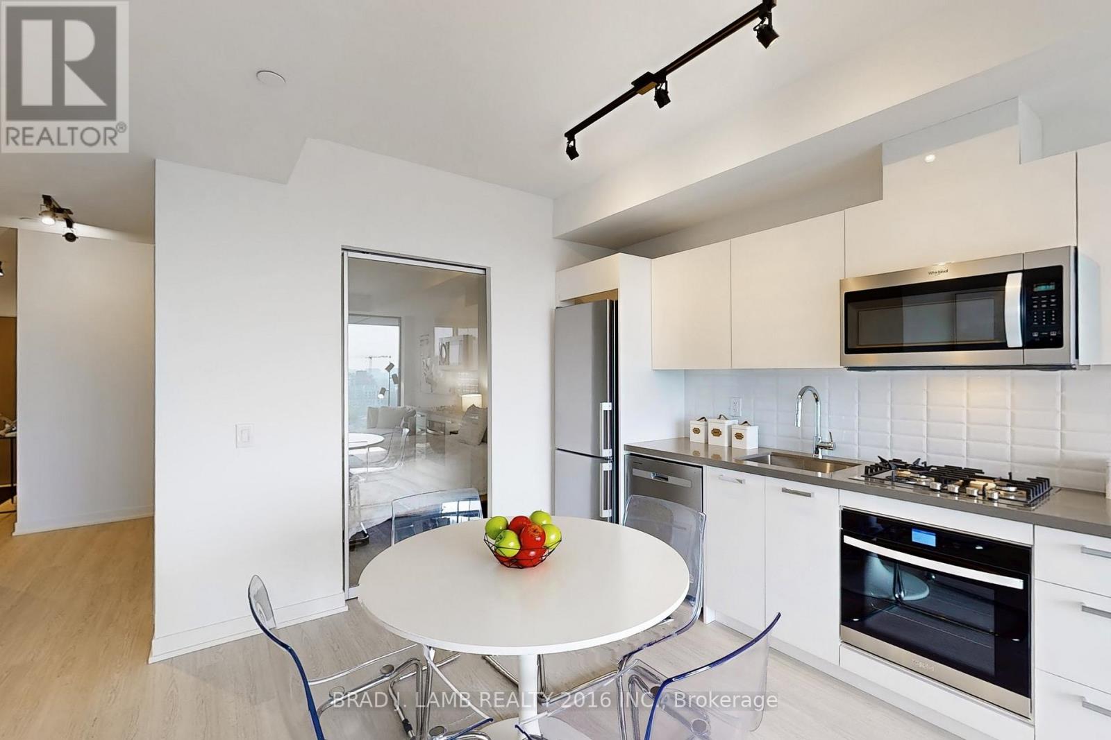 1501 - 195 Mccaul Street, Toronto, Ontario  M5T 0E5 - Photo 13 - C12725786