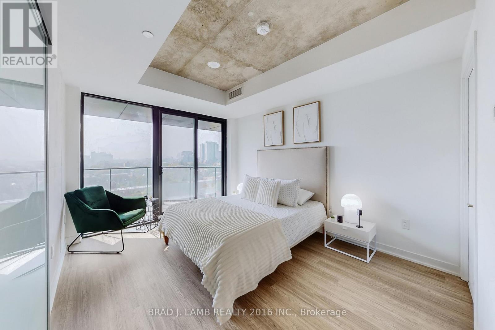 1011 - 195 Mccaul Street, Toronto, Ontario  M5T 0E5 - Photo 18 - C12725812