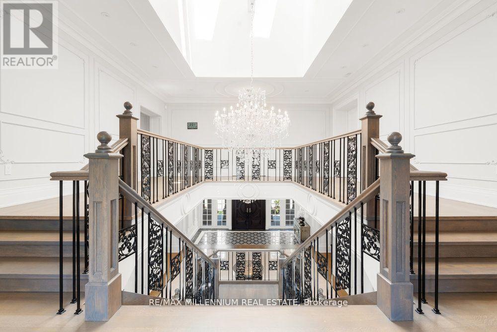 38 Park Lane Circle, Toronto, Ontario  M3C 2N2 - Photo 20 - C12725852