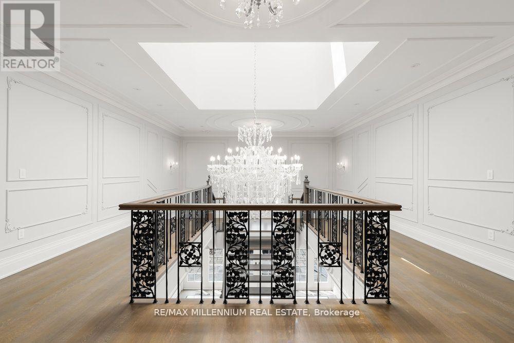 38 Park Lane Circle, Toronto, Ontario  M3C 2N2 - Photo 21 - C12725852