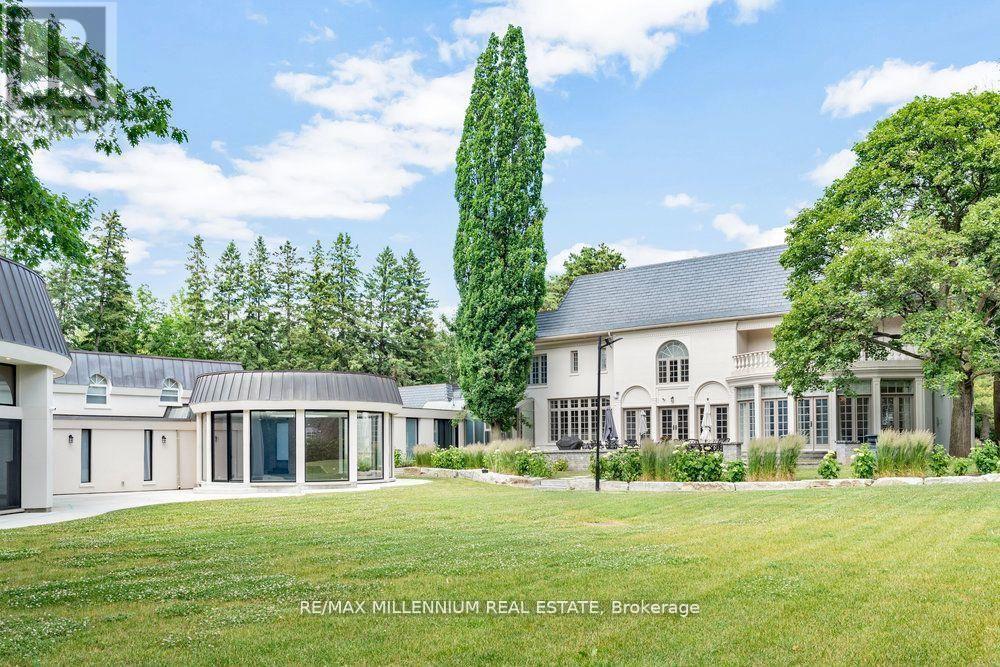 38 Park Lane Circle, Toronto, Ontario  M3C 2N2 - Photo 32 - C12725852