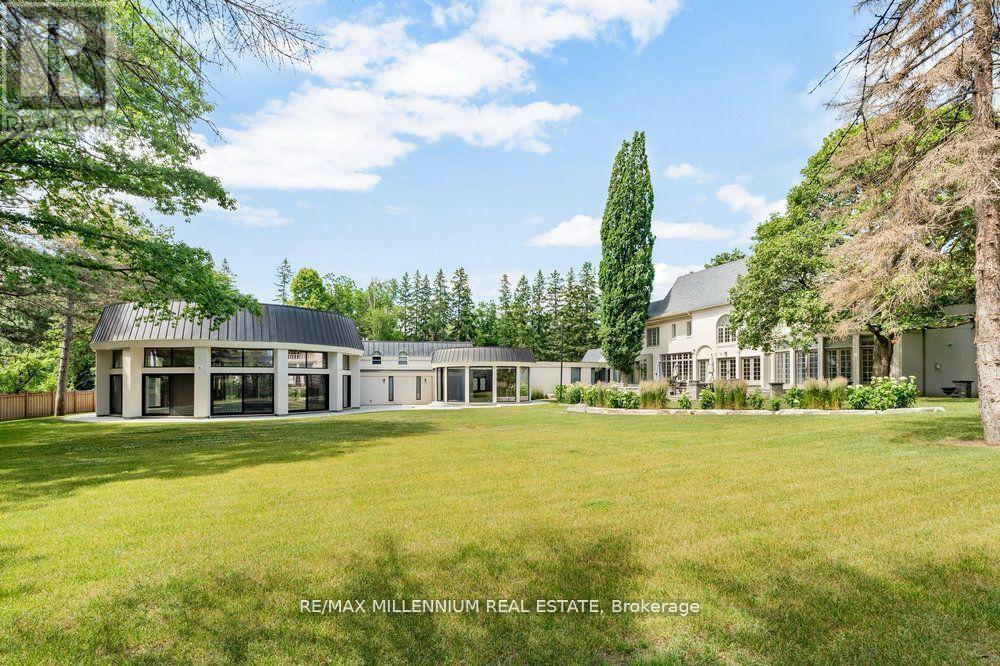 38 Park Lane Circle, Toronto, Ontario  M3C 2N2 - Photo 41 - C12725852