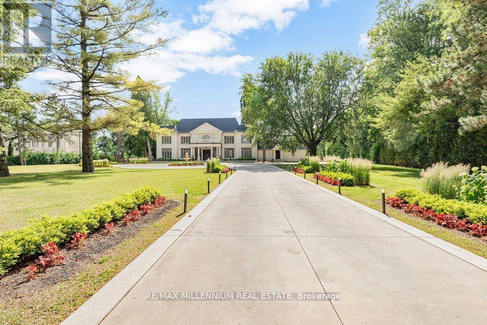 38 Park Lane Circle, Toronto, Ontario  M3C 2N2 - Photo 45 - C12725852