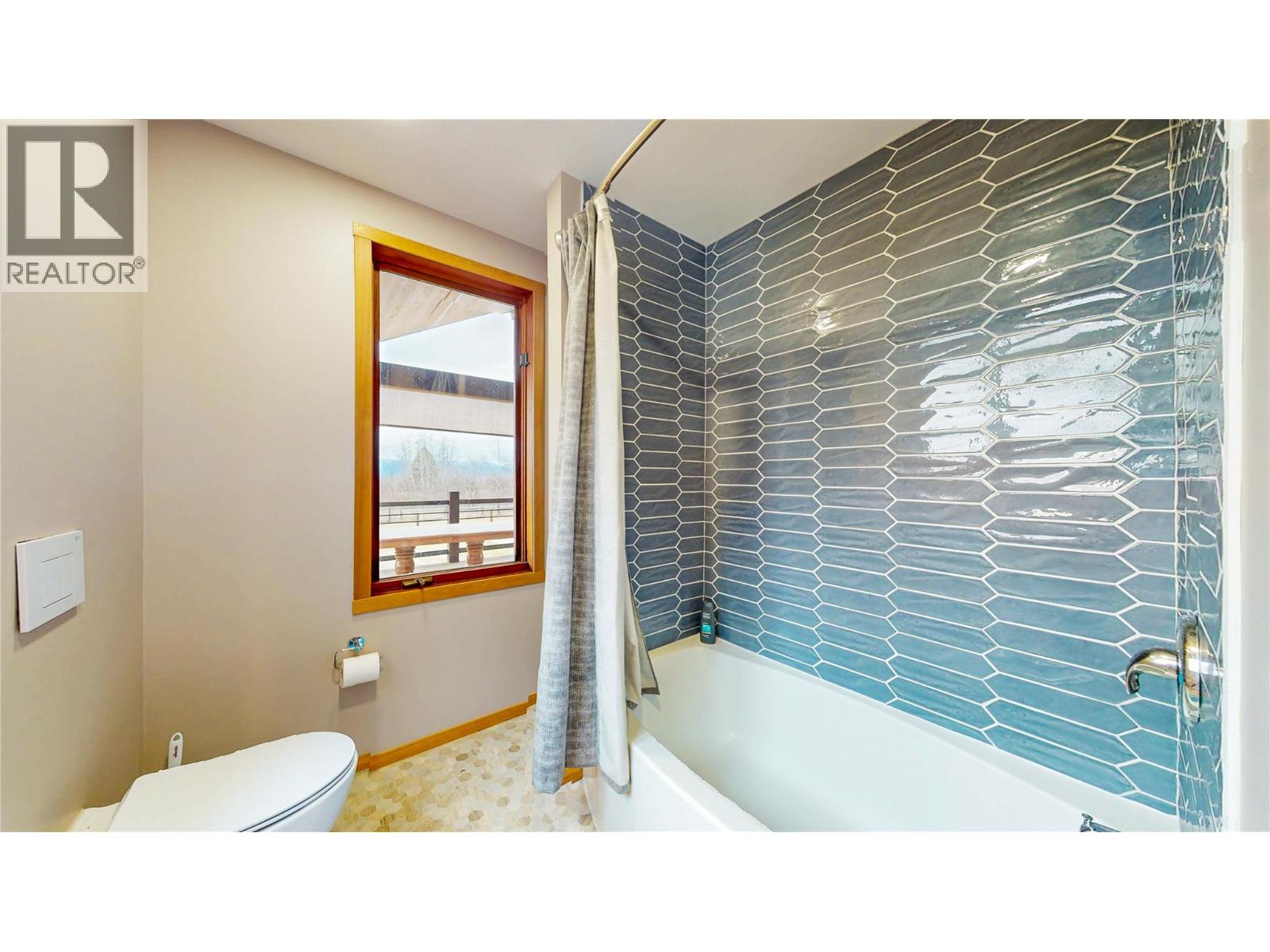 4581 Samuelson Road, Canyon, British Columbia  V0B 1C1 - Photo 24 - 10373166