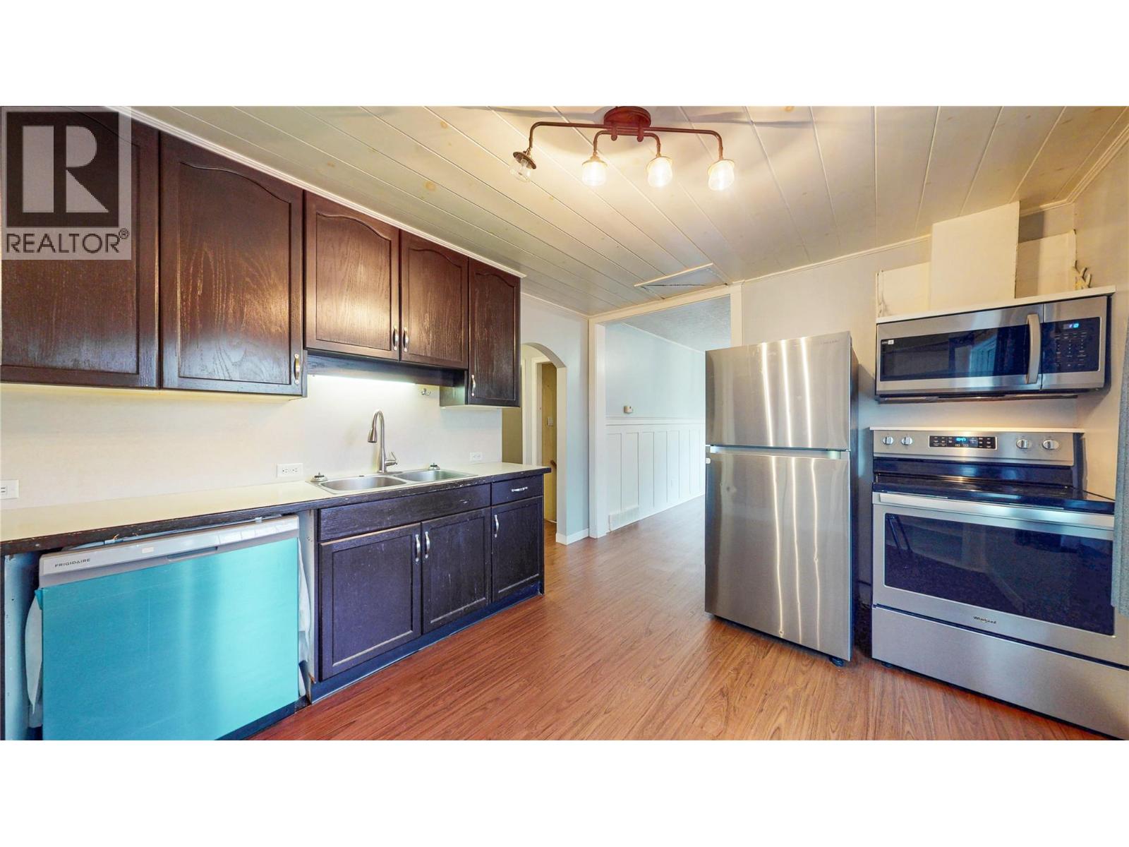 4581 Samuelson Road, Canyon, British Columbia  V0B 1C1 - Photo 2 - 10373166