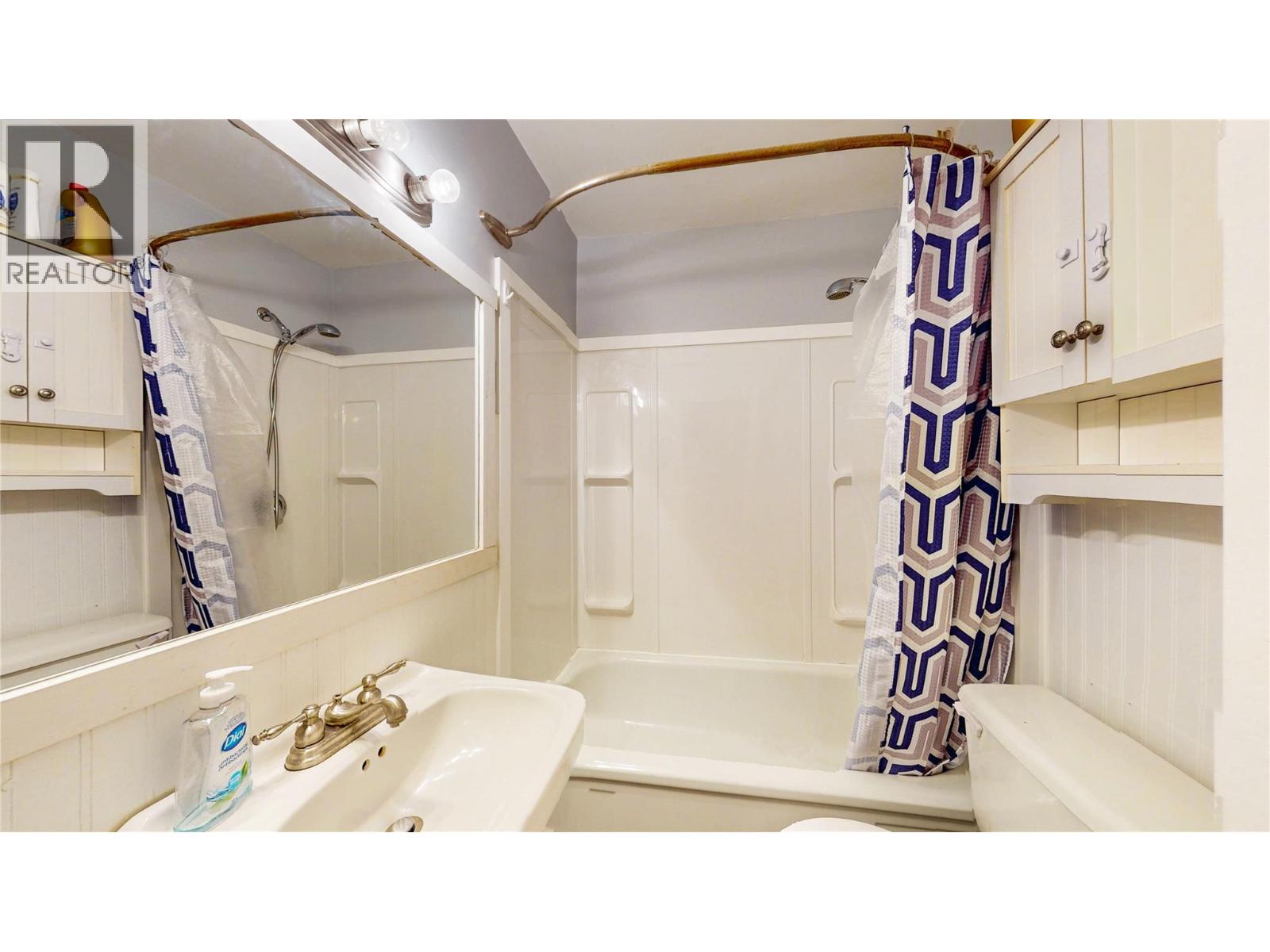 4581 Samuelson Road, Canyon, British Columbia  V0B 1C1 - Photo 9 - 10373166