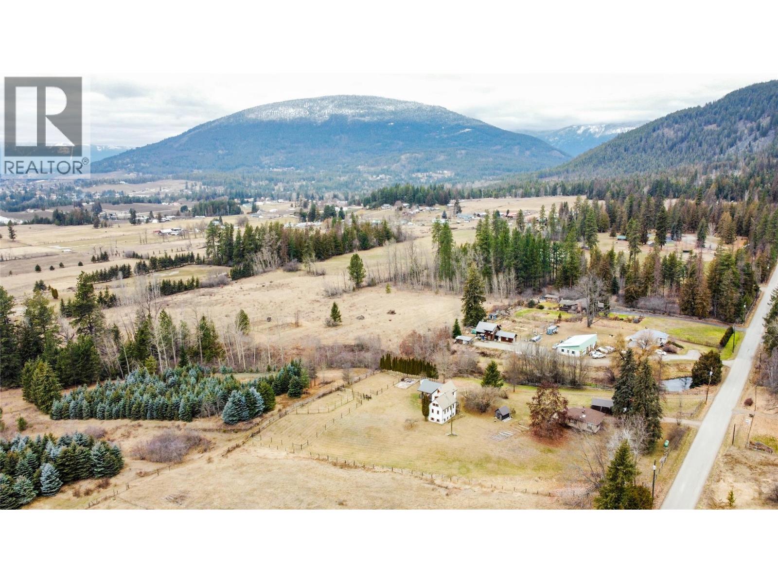 4581 Samuelson Road, Canyon, British Columbia  V0B 1C1 - Photo 39 - 10373166