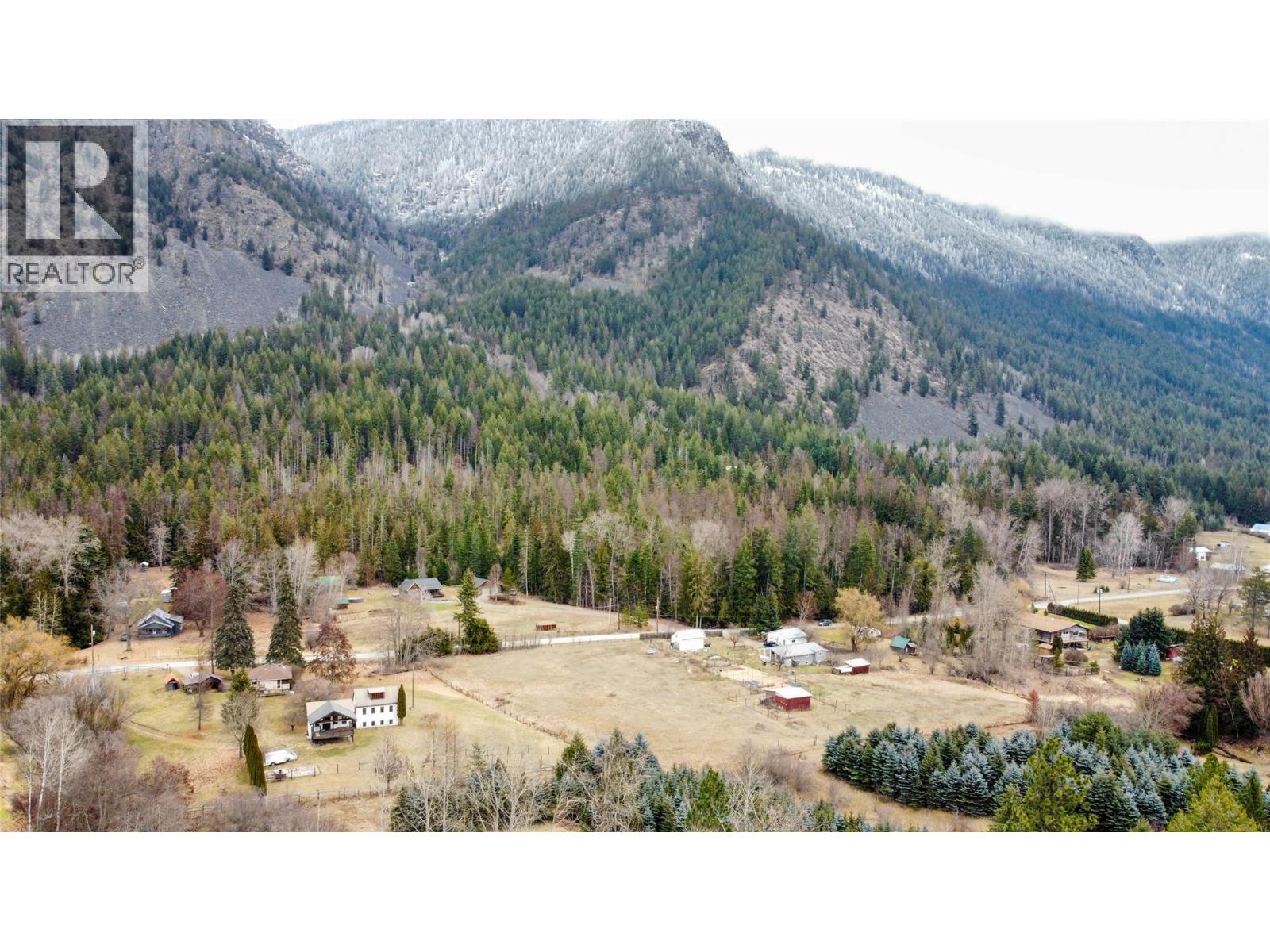 4581 Samuelson Road, Canyon, British Columbia  V0B 1C1 - Photo 32 - 10373166