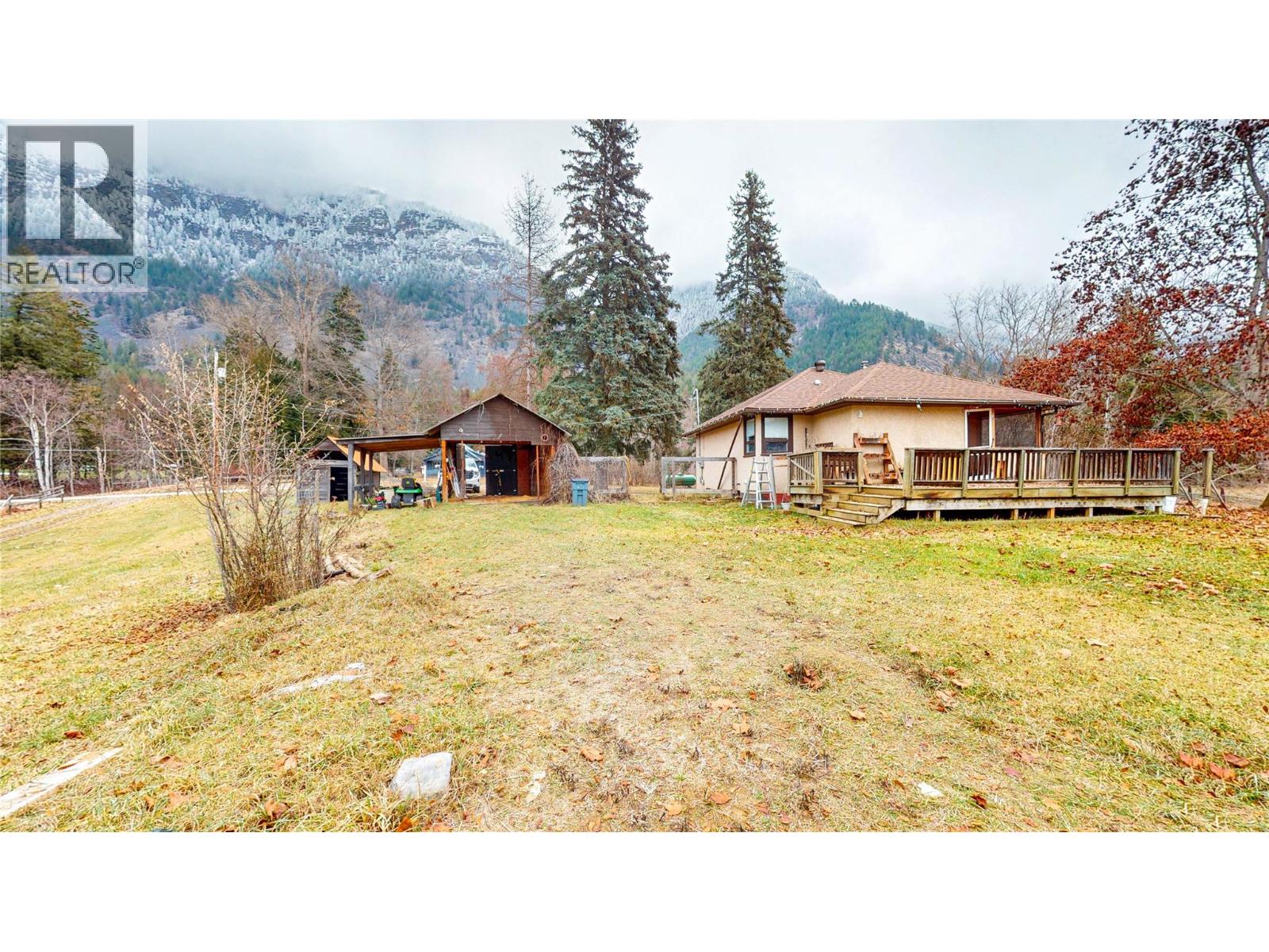 4581 Samuelson Road, Canyon, British Columbia  V0B 1C1 - Photo 13 - 10373166