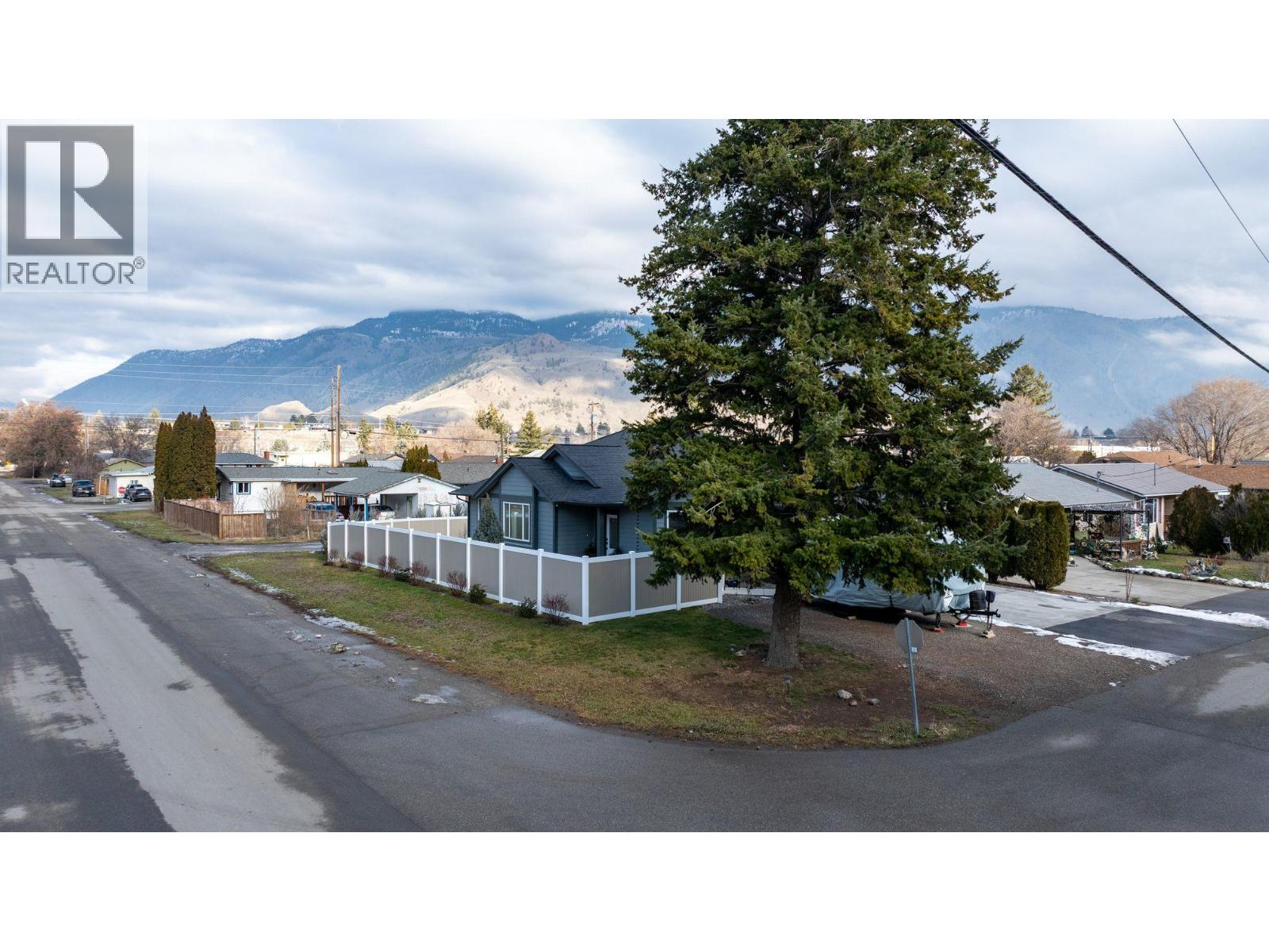 402 11 Avenue, Keremeos, British Columbia  V0X 1N3 - Photo 36 - 10373699