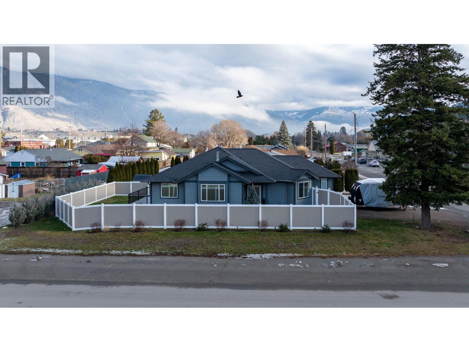 402 11 Avenue, Keremeos, British Columbia  V0X 1N3 - Photo 37 - 10373699