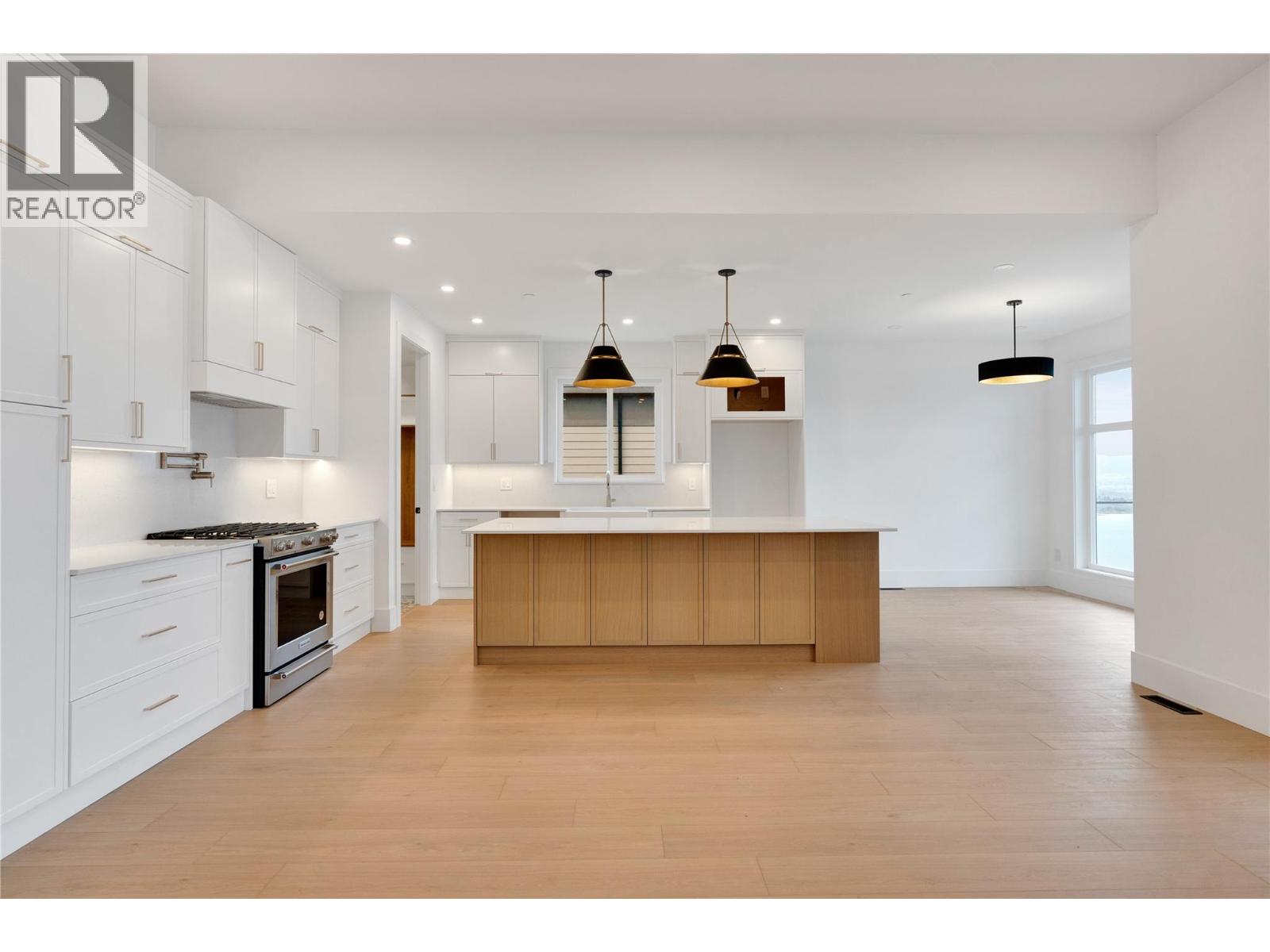 8920 Tavistock Road, Vernon, British Columbia  V1H 2L4 - Photo 14 - 10373727