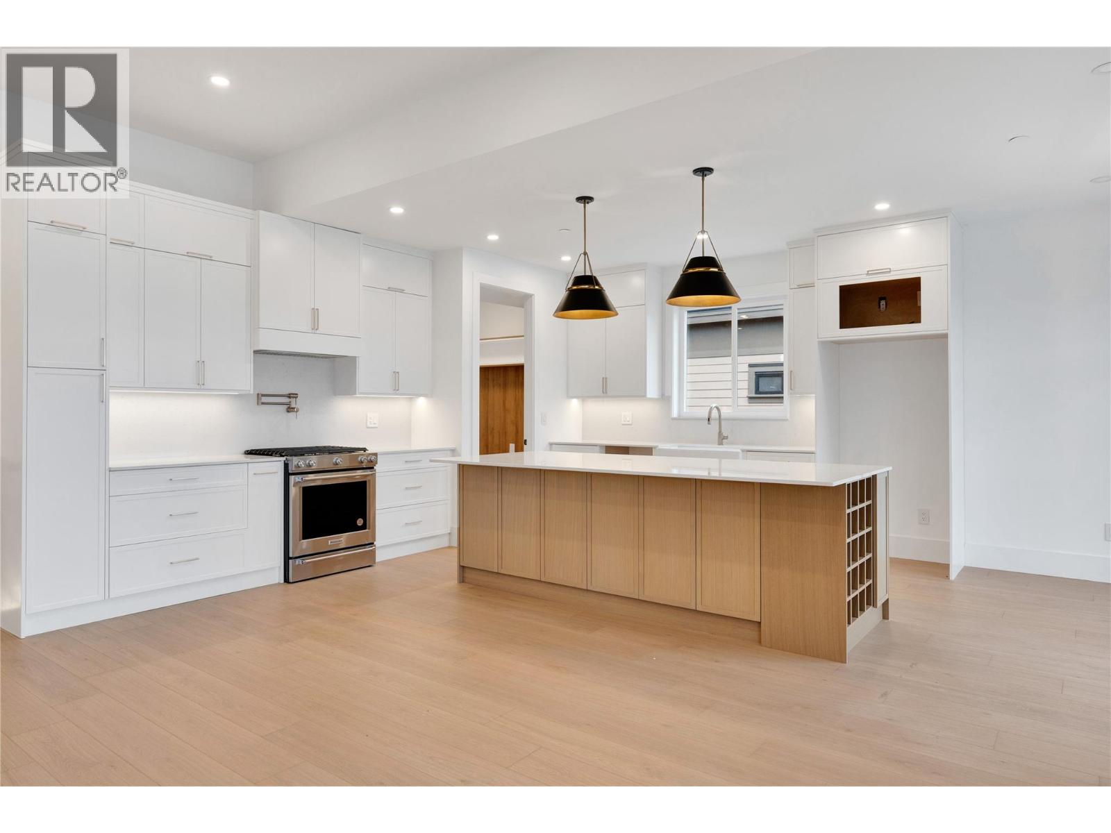 8920 Tavistock Road, Vernon, British Columbia  V1H 2L4 - Photo 13 - 10373727