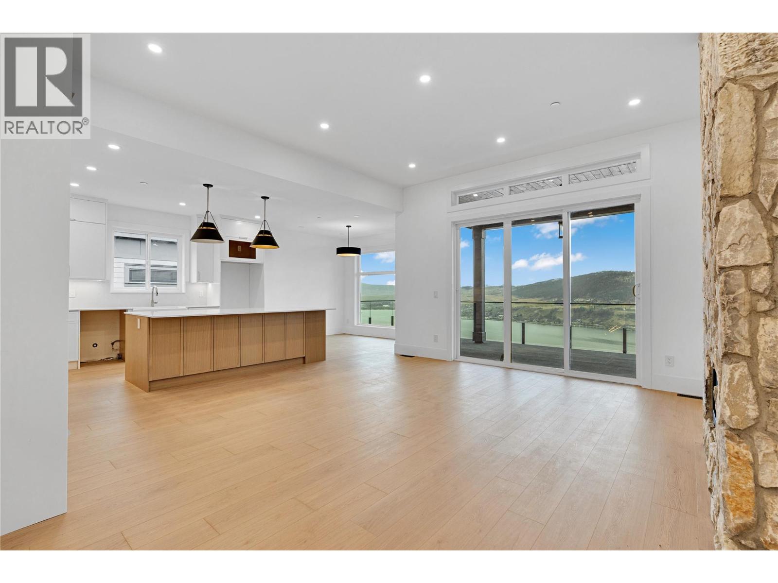 8920 Tavistock Road, Vernon, British Columbia  V1H 2L4 - Photo 9 - 10373727