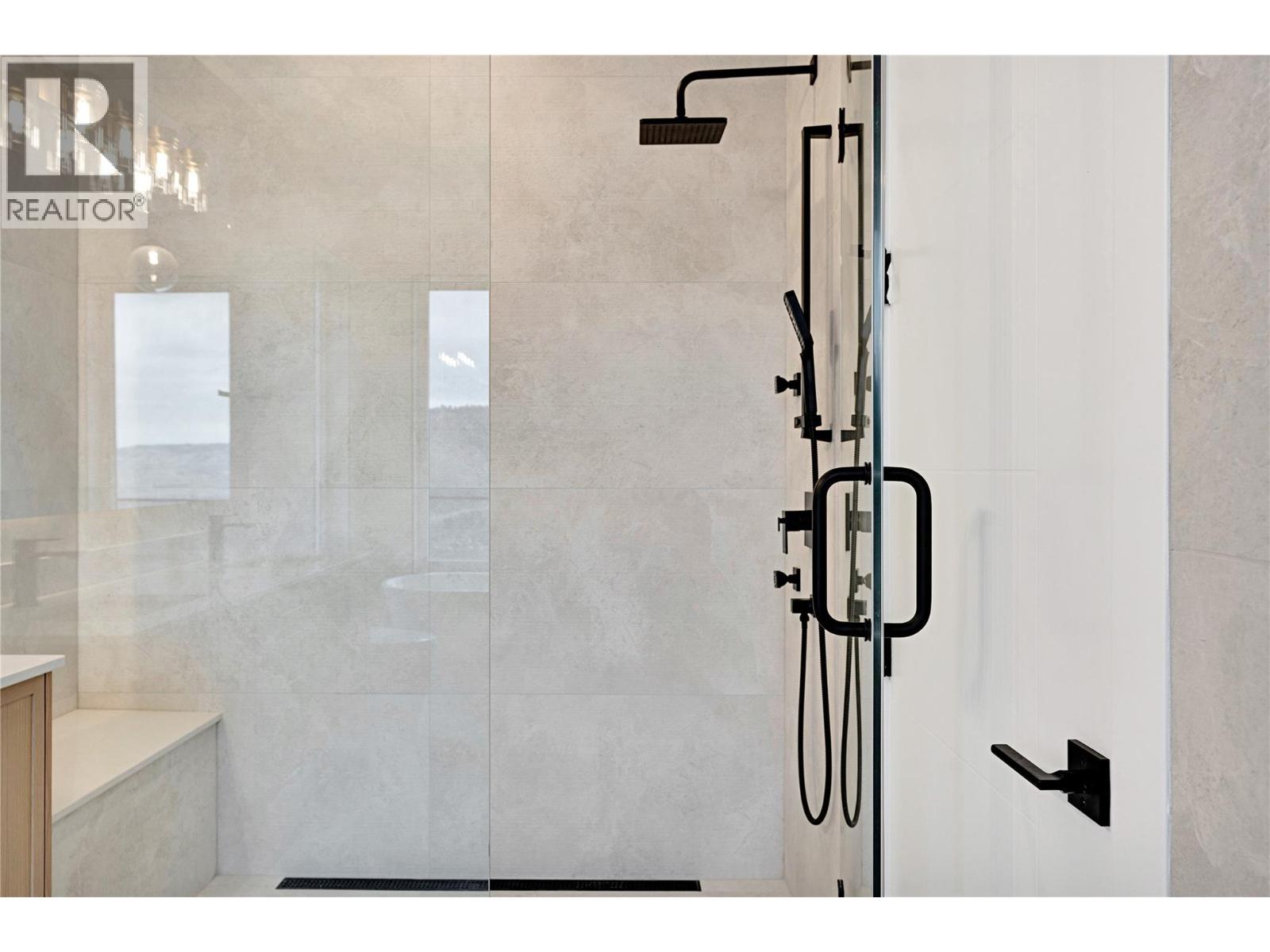 8920 Tavistock Road, Vernon, British Columbia  V1H 2L4 - Photo 35 - 10373727