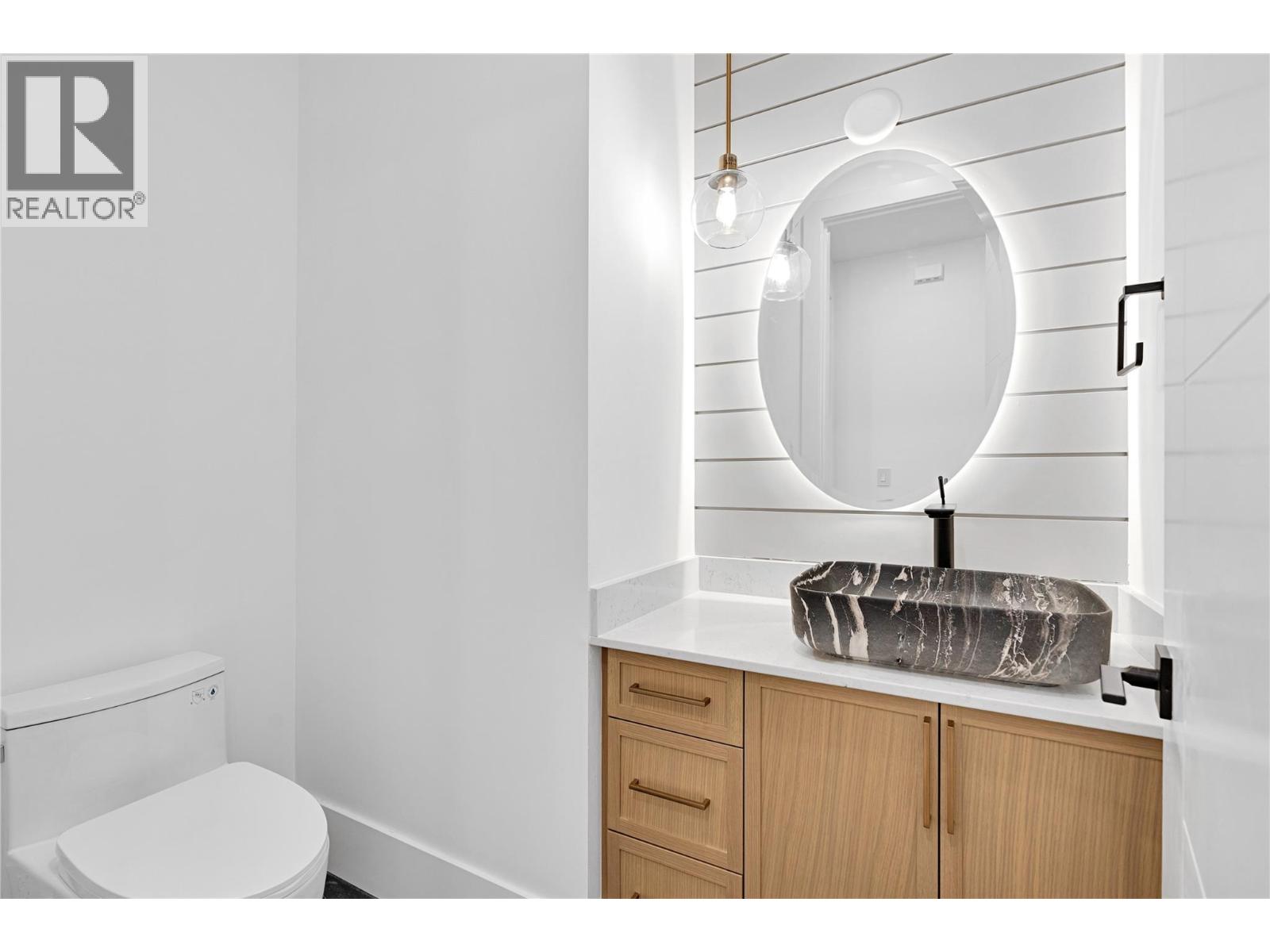 8920 Tavistock Road, Vernon, British Columbia  V1H 2L4 - Photo 29 - 10373727