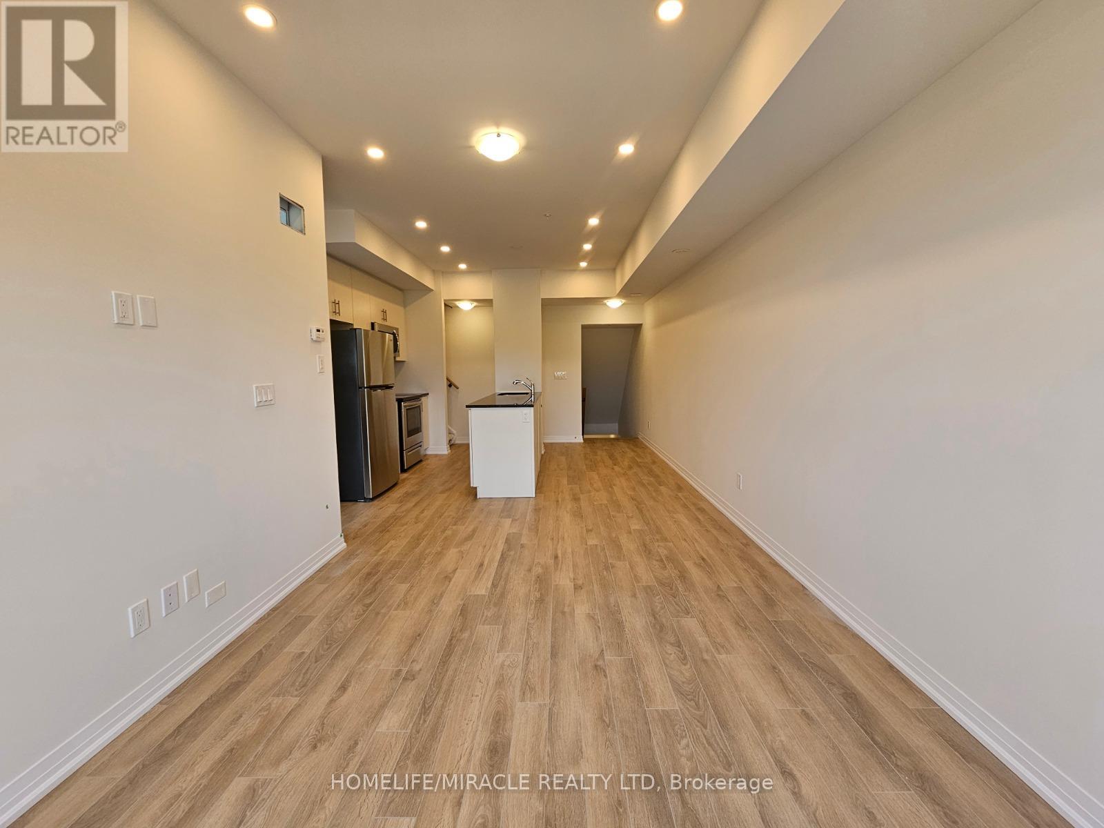 808 - 2635 William Jackson Drive, Pickering, Ontario  L1P 2V8 - Photo 3 - E12725674