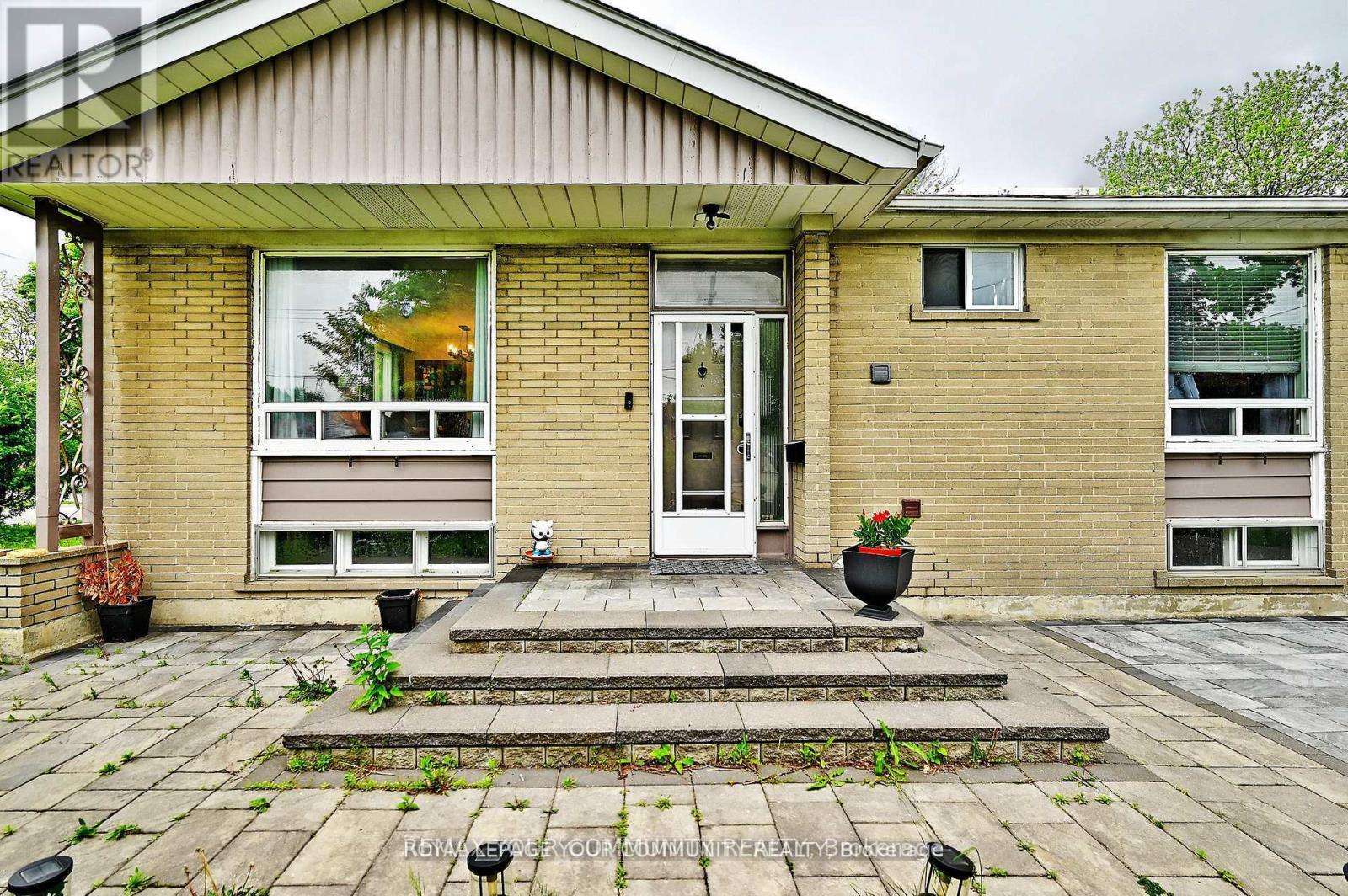39 Penworth Road, Toronto, Ontario  M1R 4P6 - Photo 3 - E12725704