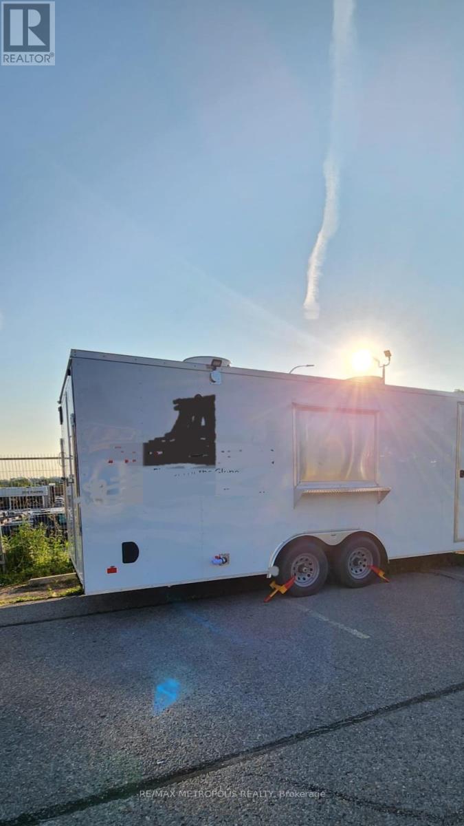 1243 Dundas Street E, Whitby, Ontario  L1N 2K6 - Photo 2 - E12725828