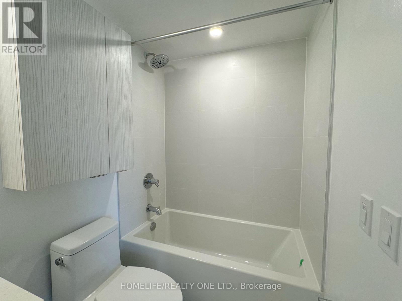 2 - 176 Clonmore Drive, Toronto, Ontario  M1N 0B9 - Photo 4 - E12725836