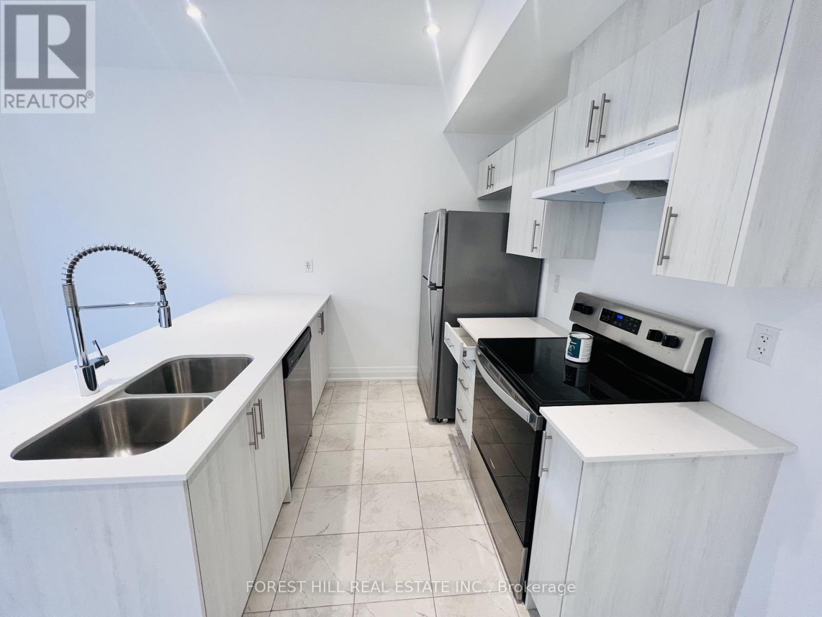 149 Gateland Drive, Barrie (Painswick South), Ontario  L9J 0M5 - Photo 11 - S12725676