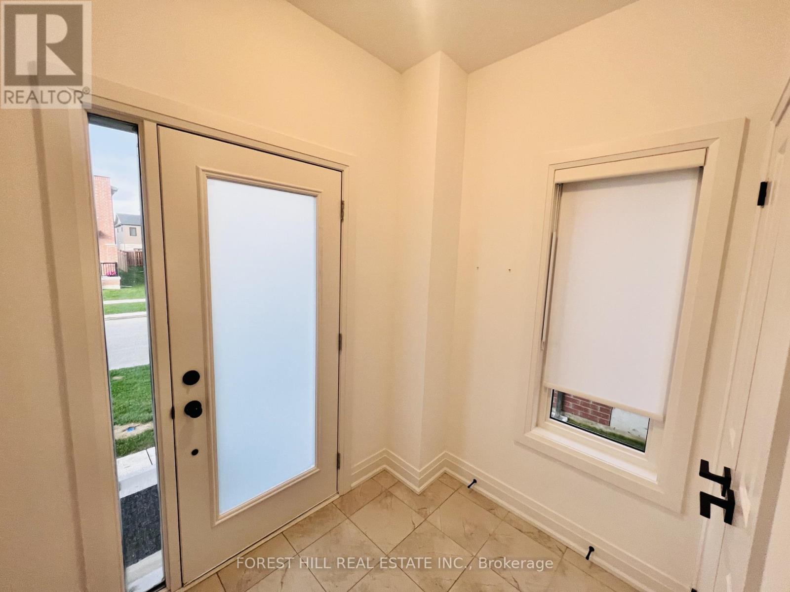 149 Gateland Drive, Barrie (Painswick South), Ontario  L9J 0M5 - Photo 4 - S12725676