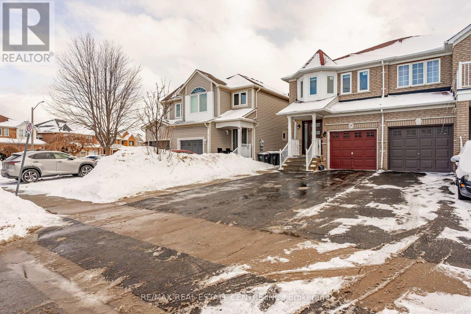 78 Tiller Trail, Brampton, Ontario  L6X 4S6 - Photo 2 - W12725670