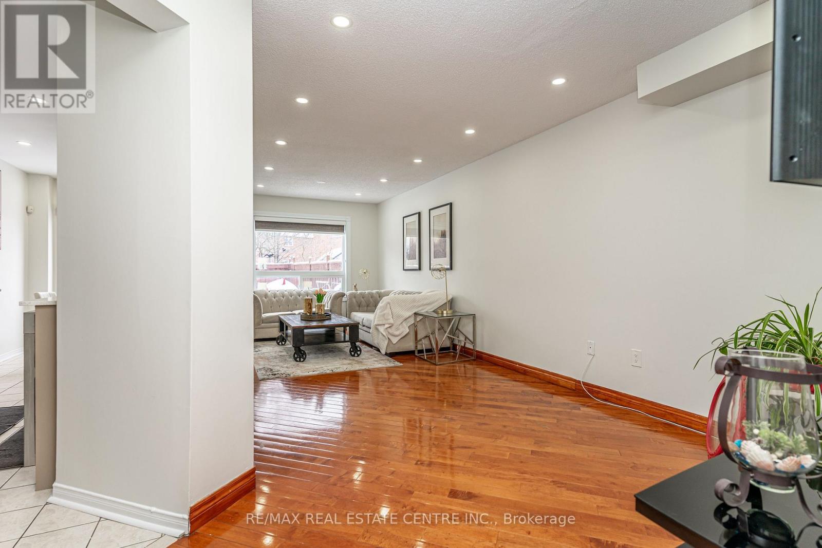 78 Tiller Trail, Brampton, Ontario  L6X 4S6 - Photo 6 - W12725670