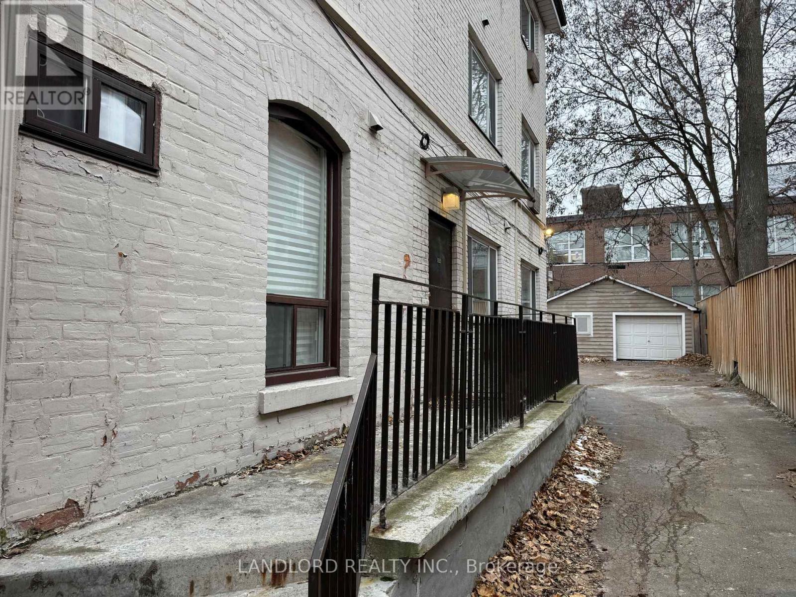 203 - 198 Dunn Avenue, Toronto, Ontario  M6K 2R9 - Photo 10 - W12725684