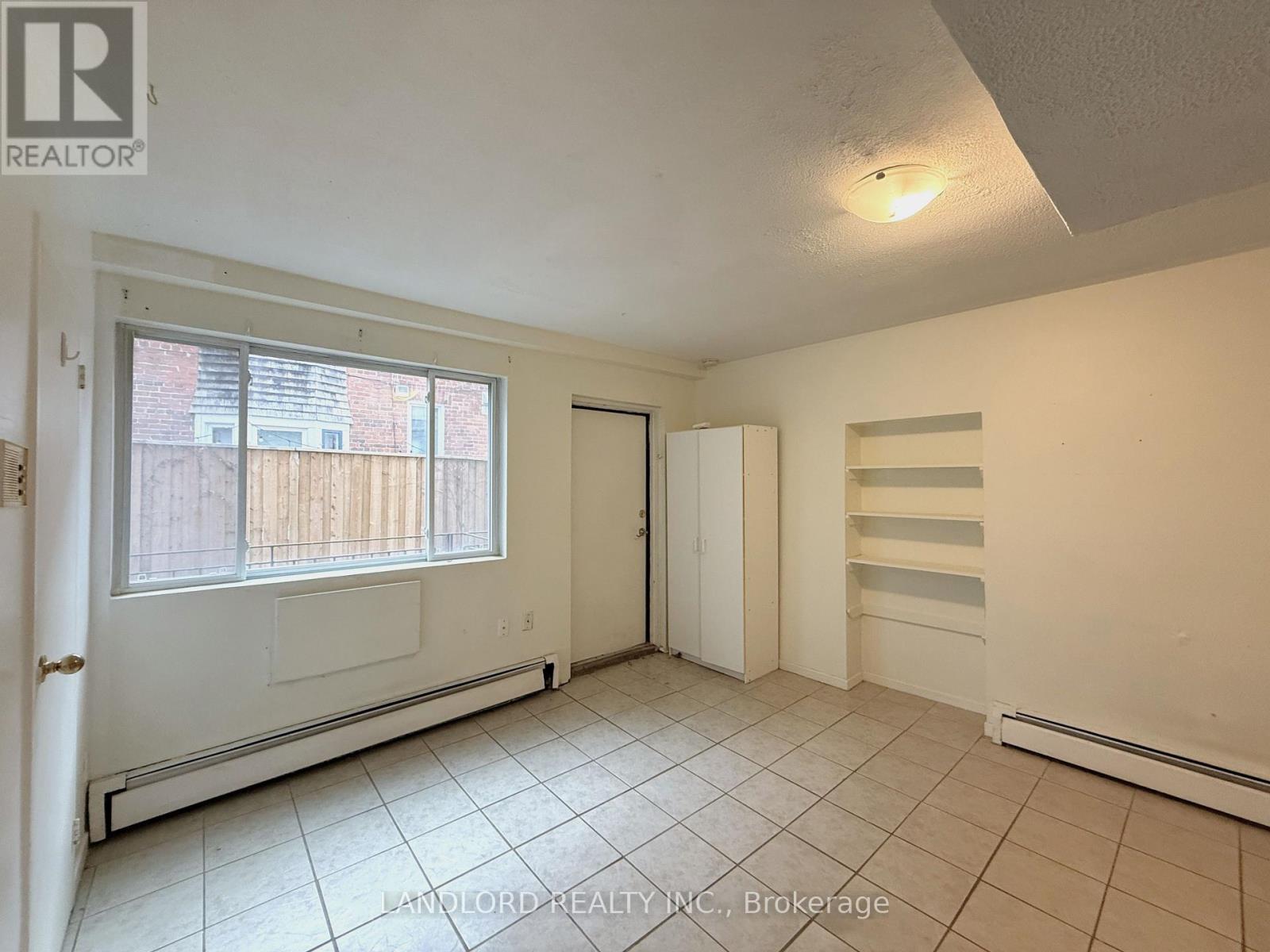 203 - 198 Dunn Avenue, Toronto, Ontario  M6K 2R9 - Photo 4 - W12725684