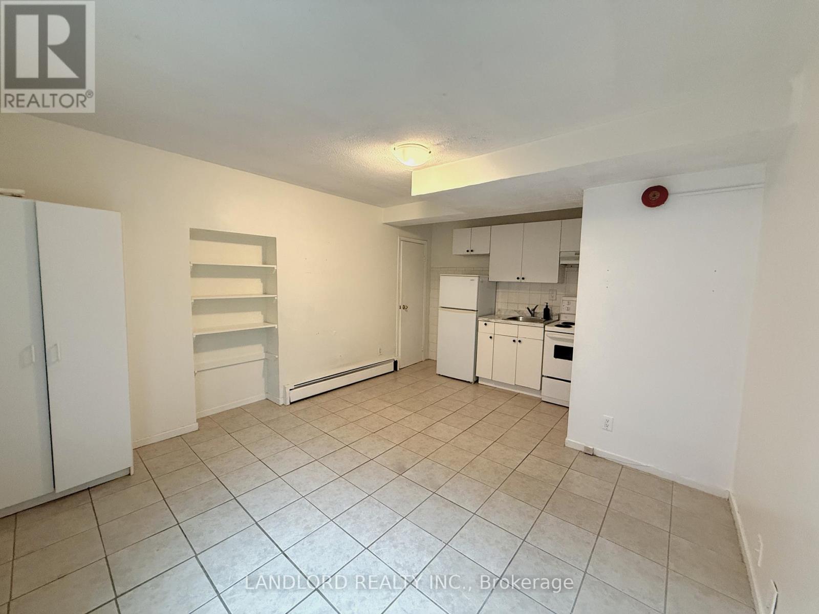 203 - 198 Dunn Avenue, Toronto, Ontario  M6K 2R9 - Photo 5 - W12725684