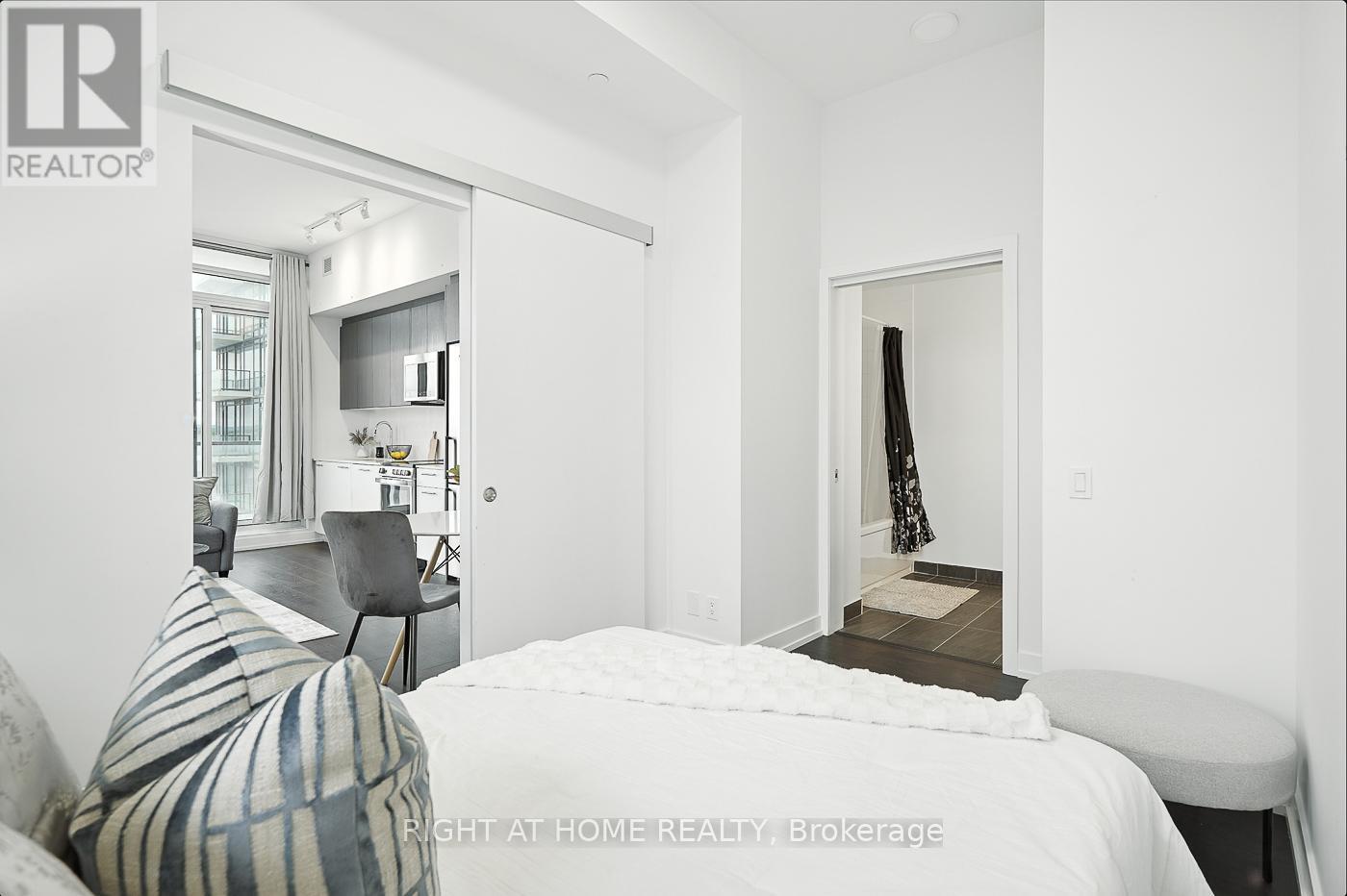 803 - 215 Veterans Drive S, Brampton, Ontario  L7A 4S6 - Photo 27 - W12725686