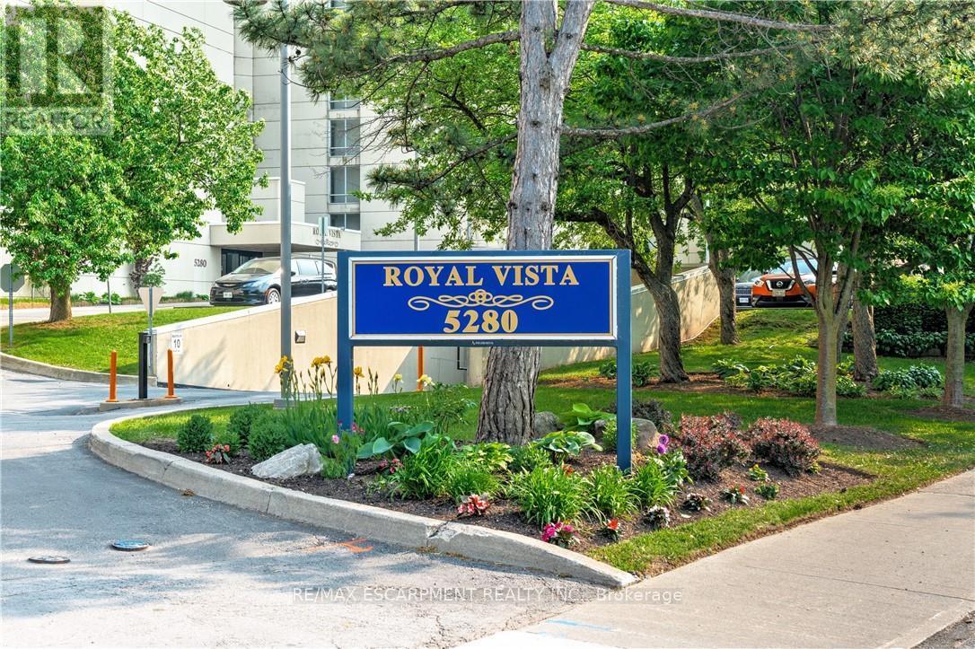 605 - 5280 Lakeshore Road, Burlington, Ontario  L7L 5R1 - Photo 2 - W12725694