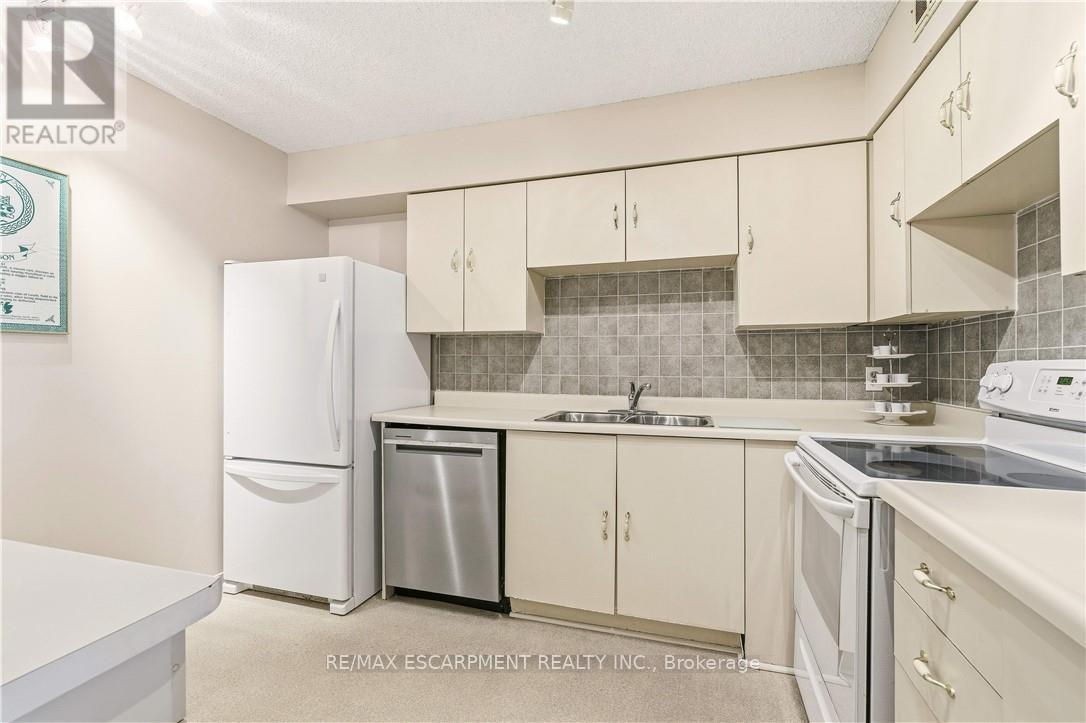 605 - 5280 Lakeshore Road, Burlington, Ontario  L7L 5R1 - Photo 23 - W12725694