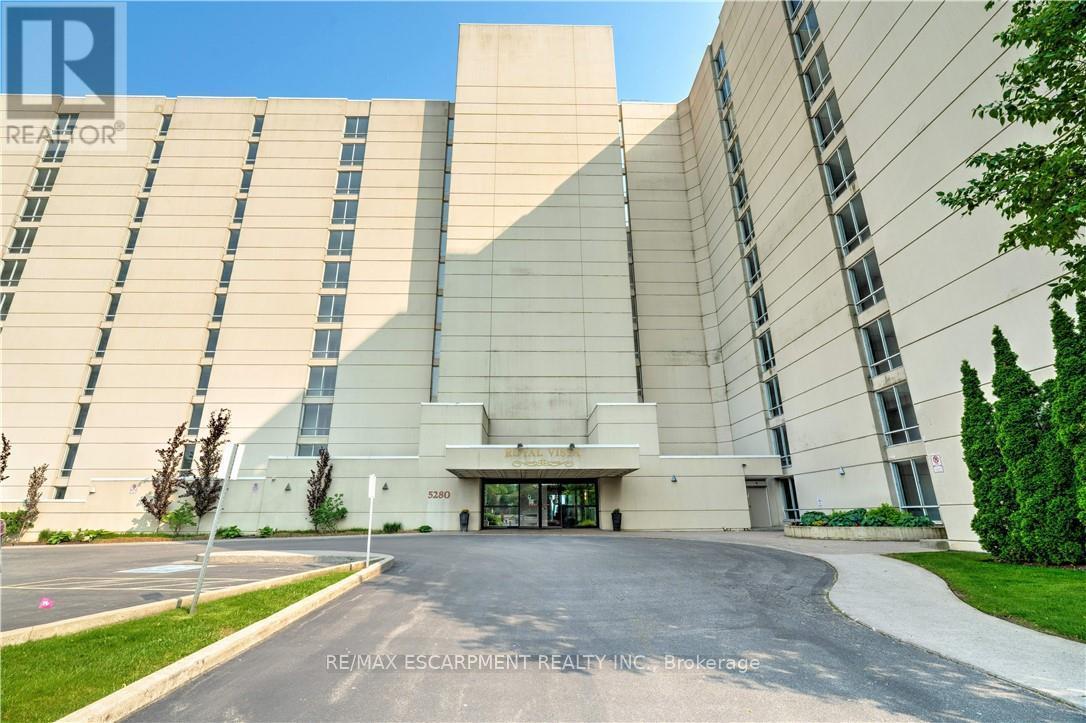 605 - 5280 Lakeshore Road, Burlington, Ontario  L7L 5R1 - Photo 3 - W12725694