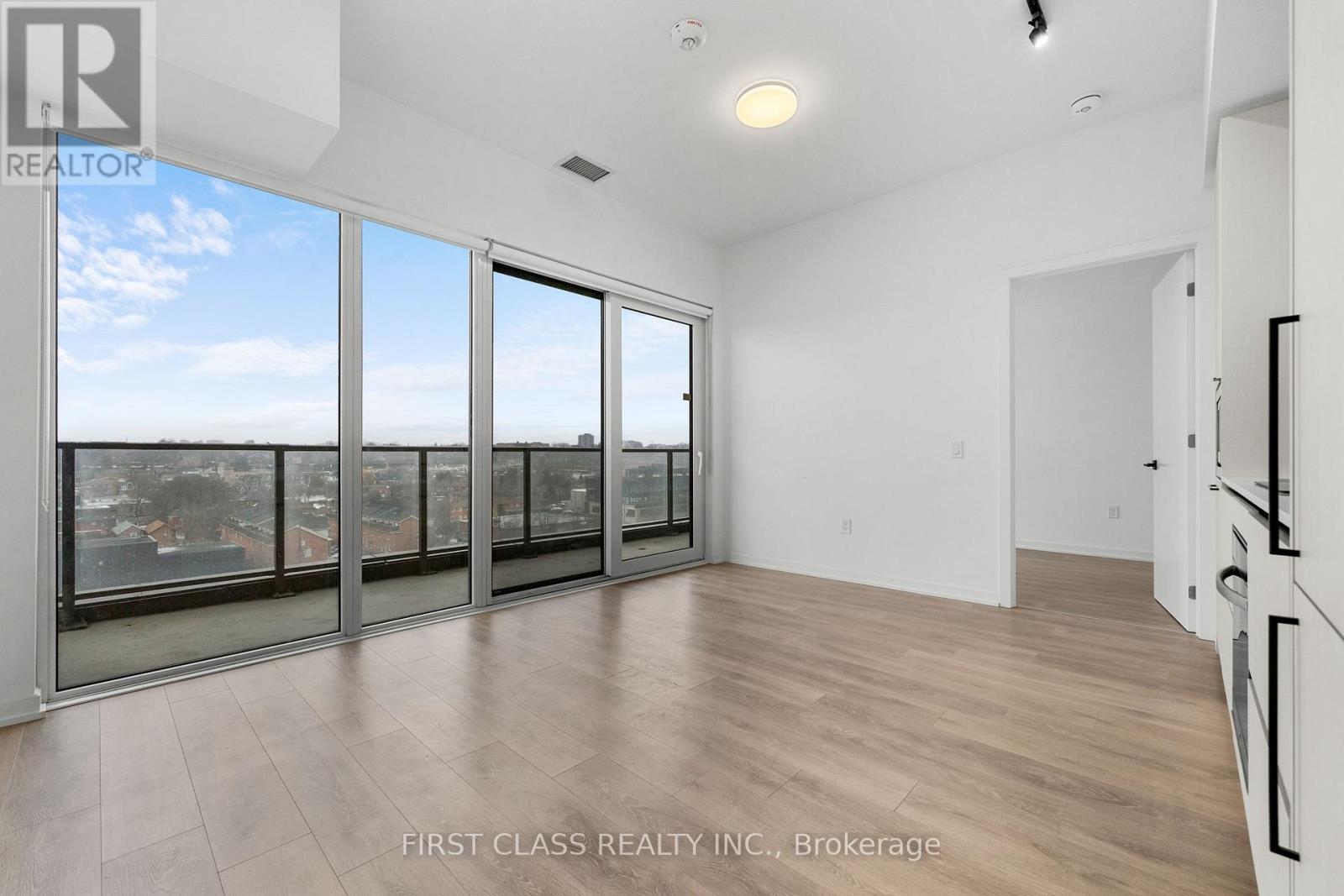 808 - 1285 Dupont Street, Toronto, Ontario  M6H 0E3 - Photo 2 - W12725696