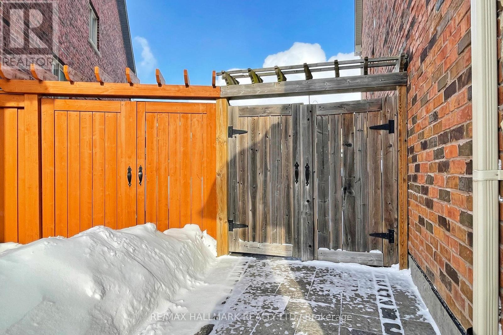 52 Mcechearn Crescent, Caledon, Ontario  L7C 3Y2 - Photo 46 - W12725700