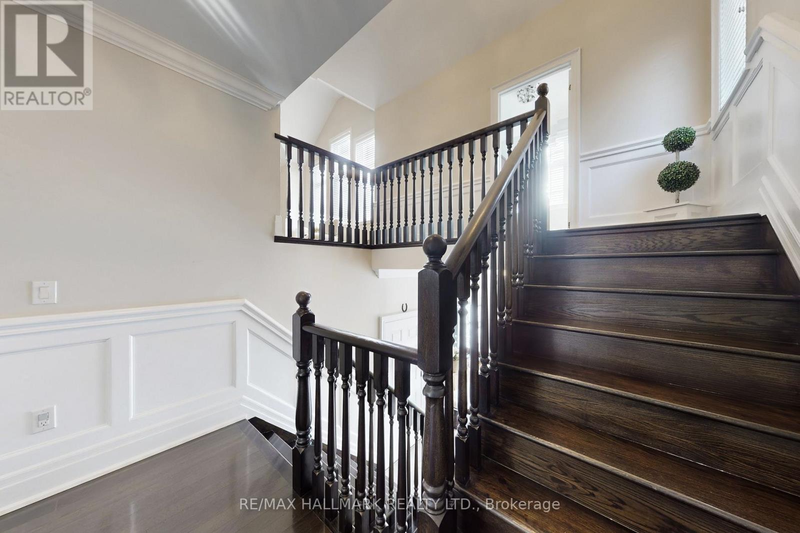 52 Mcechearn Crescent, Caledon, Ontario  L7C 3Y2 - Photo 5 - W12725700