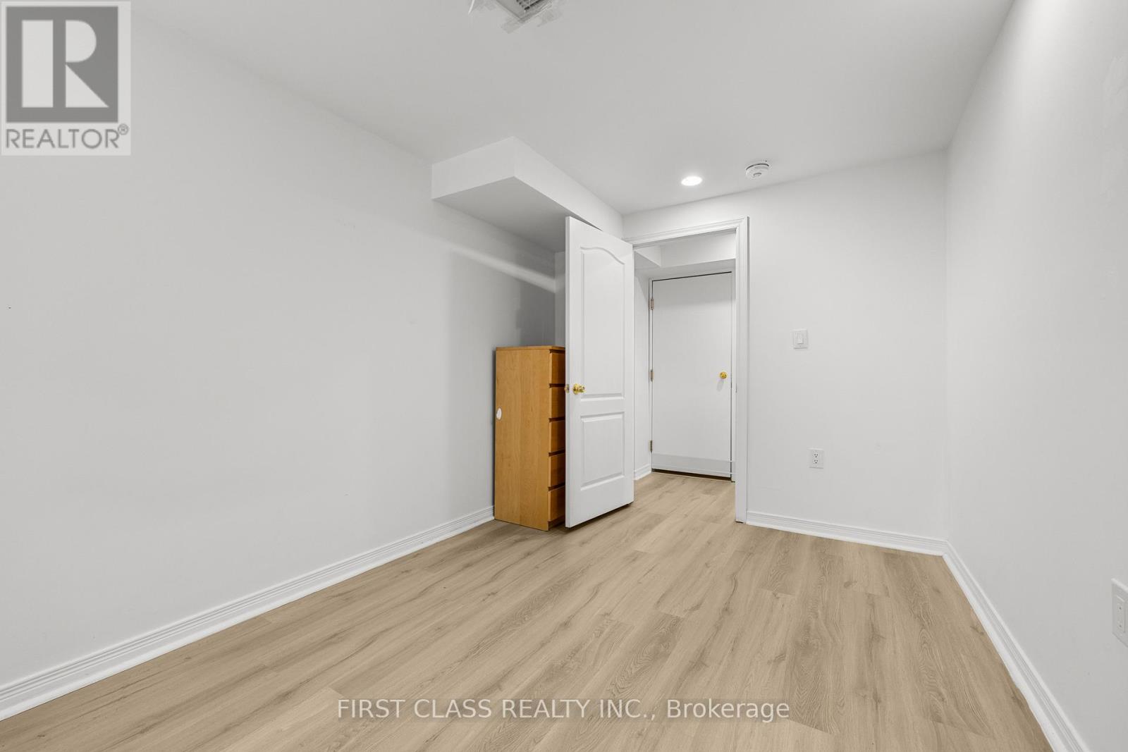 Lower - 5554 Churchill Meadows Boulevard, Mississauga, Ontario  L5M 6M6 - Photo 10 - W12725702