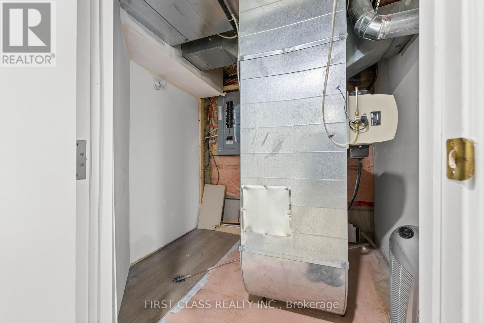 Lower - 5554 Churchill Meadows Boulevard, Mississauga, Ontario  L5M 6M6 - Photo 15 - W12725702