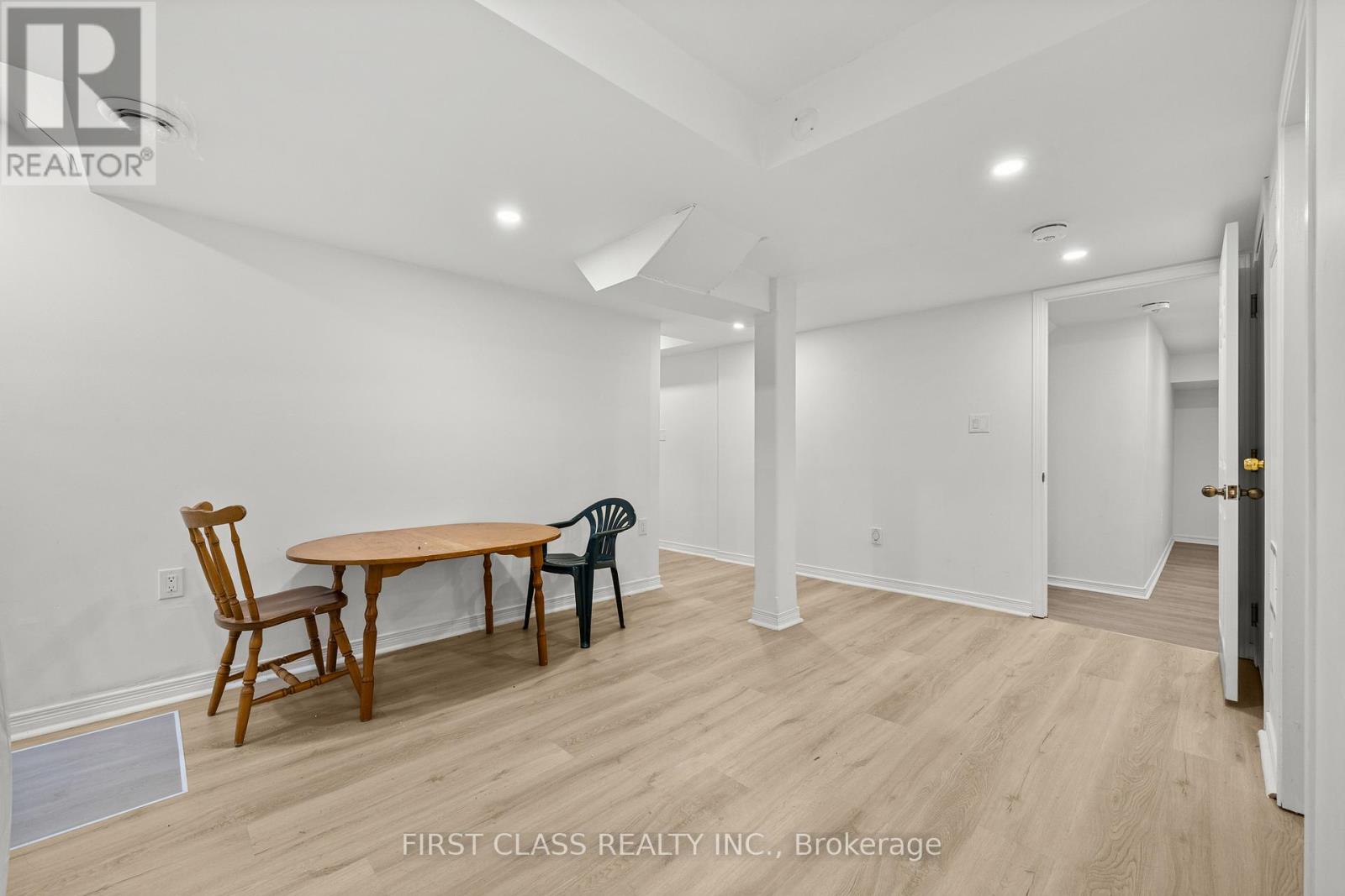 Lower - 5554 Churchill Meadows Boulevard, Mississauga, Ontario  L5M 6M6 - Photo 2 - W12725702