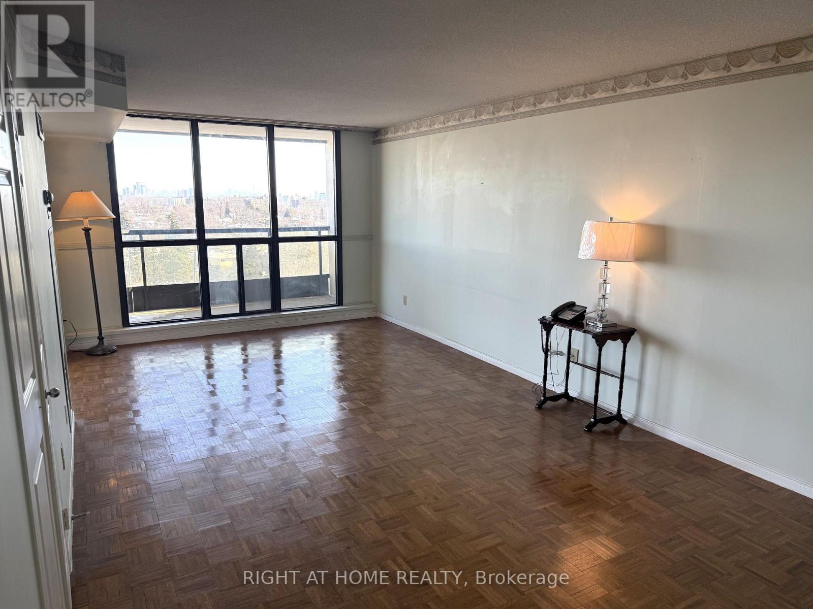 803 - 1111 Bough Beeches Boulevard, Mississauga, Ontario  L4W 4N1 - Photo 12 - W12725714