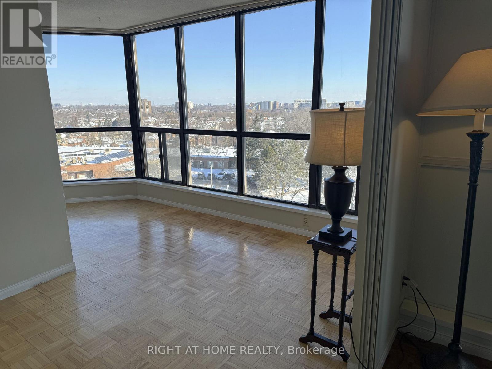 803 - 1111 Bough Beeches Boulevard, Mississauga, Ontario  L4W 4N1 - Photo 19 - W12725714