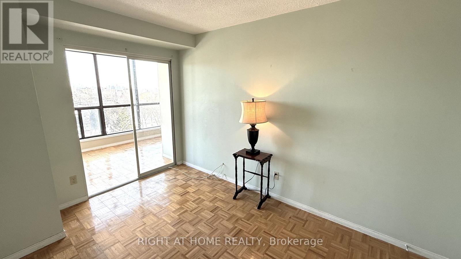 803 - 1111 Bough Beeches Boulevard, Mississauga, Ontario  L4W 4N1 - Photo 23 - W12725714