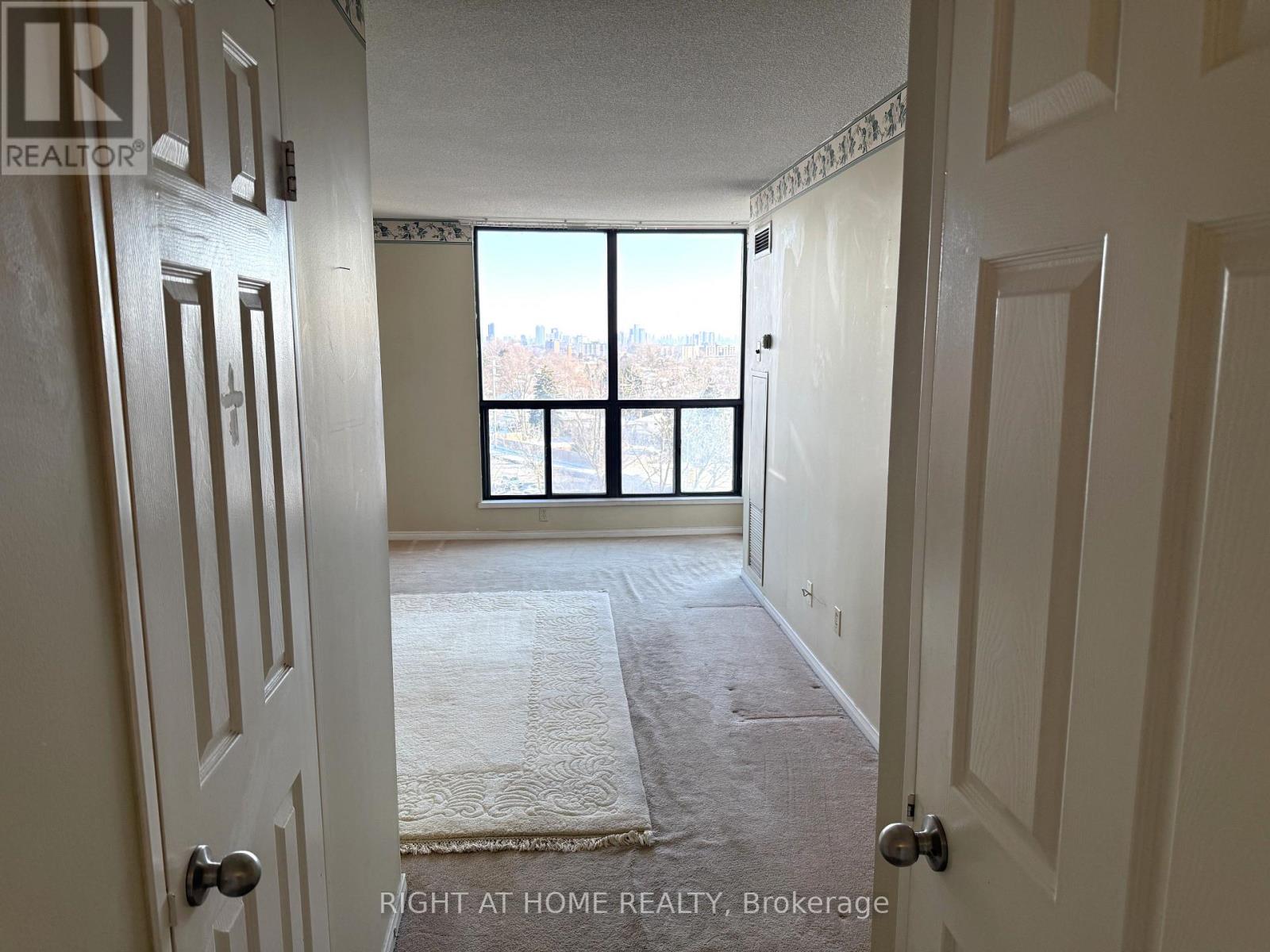 803 - 1111 Bough Beeches Boulevard, Mississauga, Ontario  L4W 4N1 - Photo 28 - W12725714