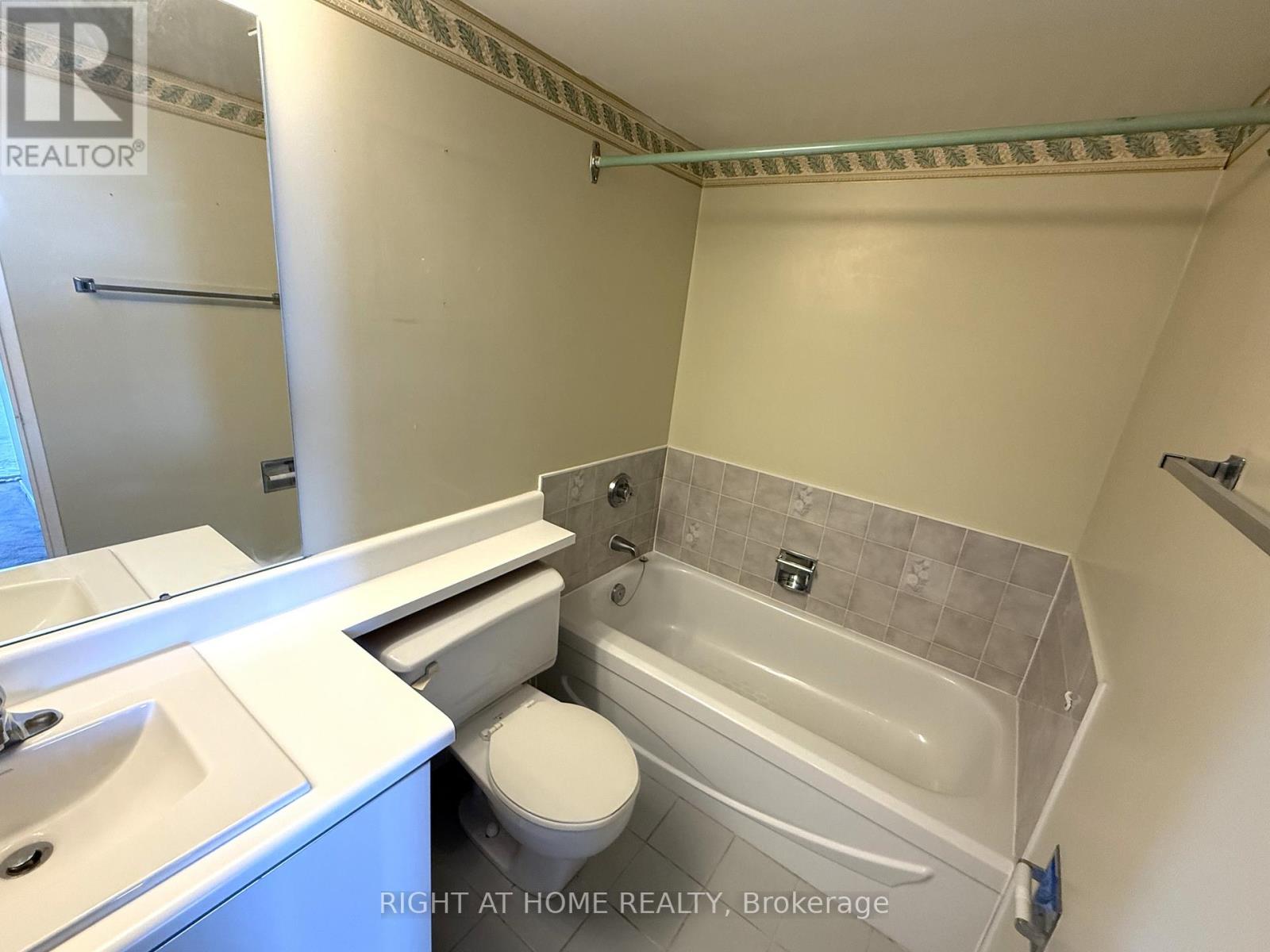 803 - 1111 Bough Beeches Boulevard, Mississauga, Ontario  L4W 4N1 - Photo 32 - W12725714