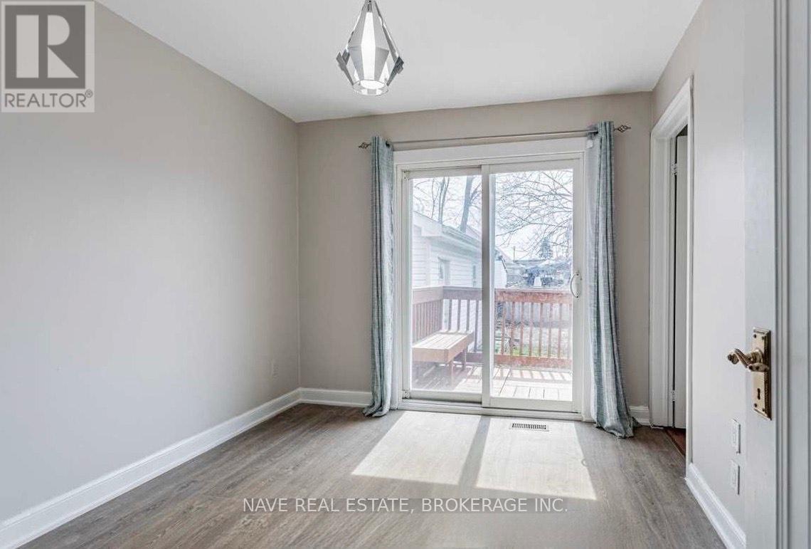 Main & 2nd Floor - 19 Westchester Street, Toronto, Ontario  M6M 2S4 - Photo 13 - W12725730