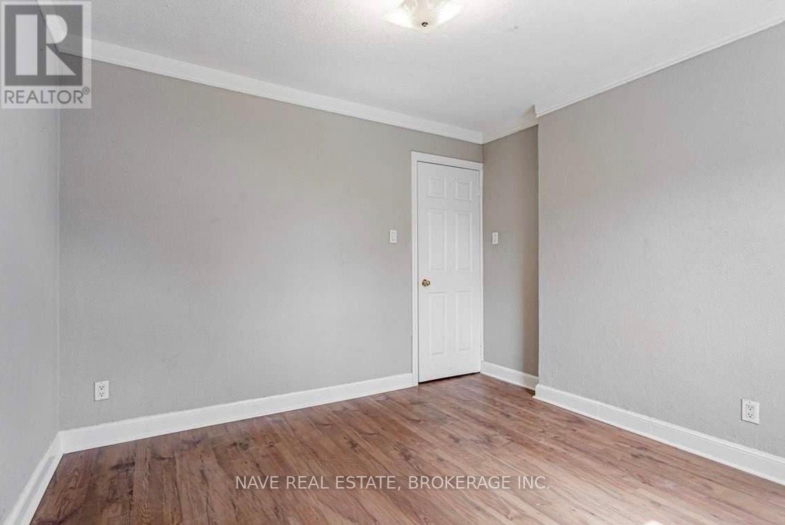 Main & 2nd Floor - 19 Westchester Street, Toronto, Ontario  M6M 2S4 - Photo 18 - W12725730